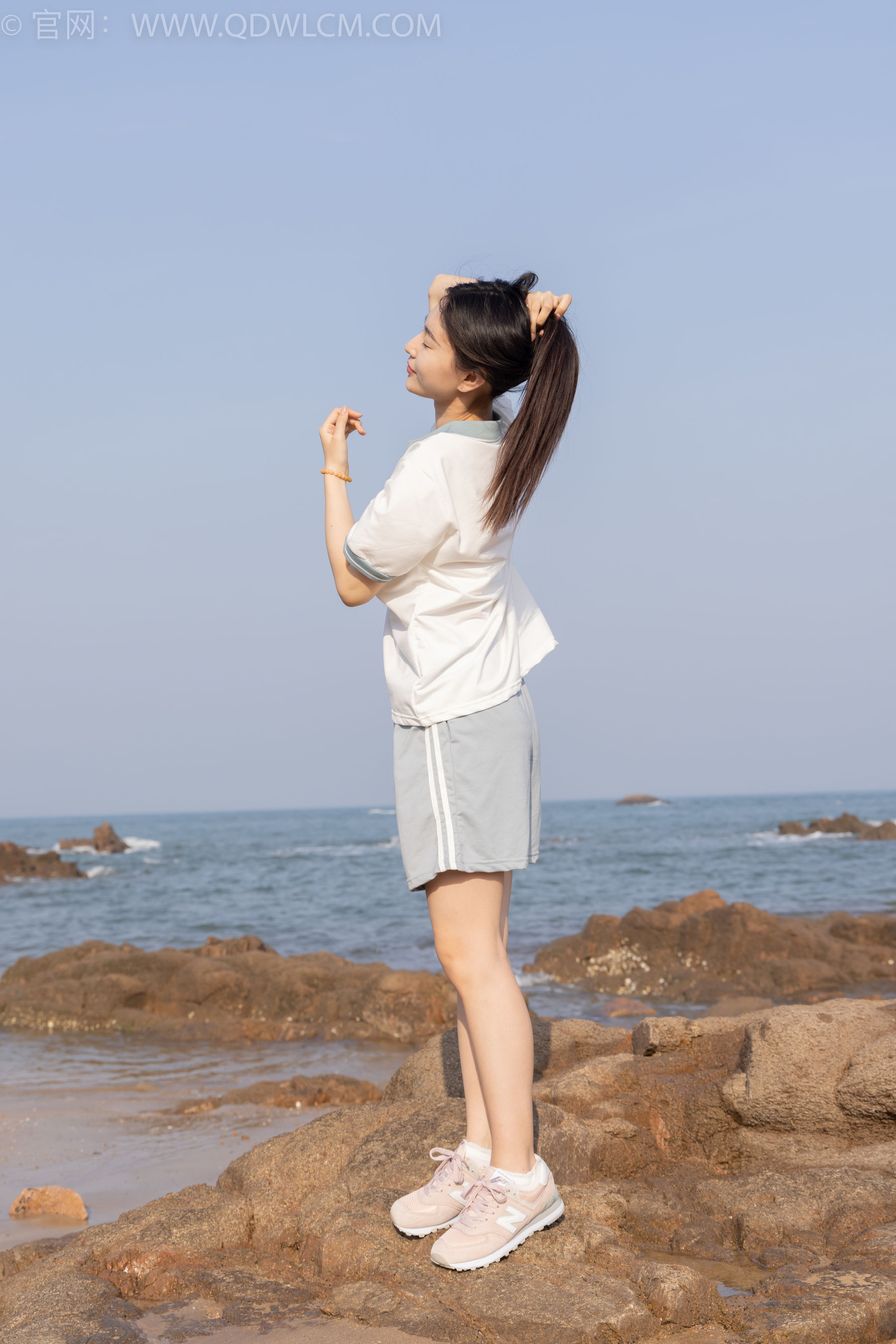 物恋传媒 No.1567 美兔-海边的风_第2张