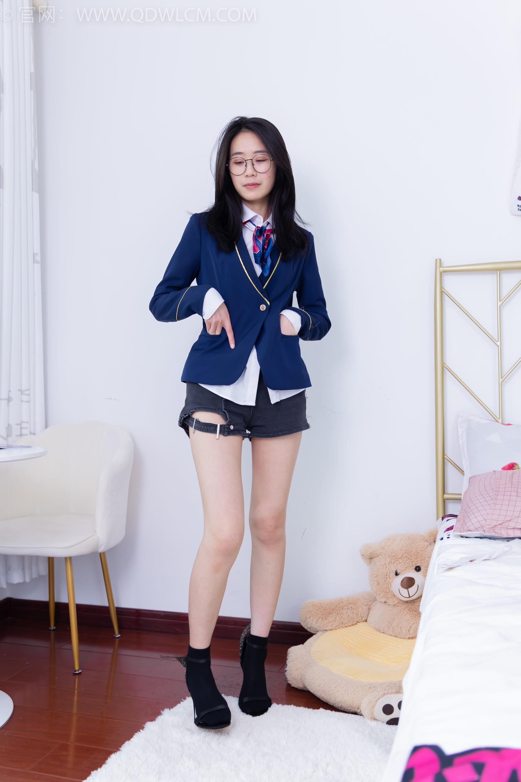 物恋传媒 No.1601 菜菜-悲伤的夜_第3张