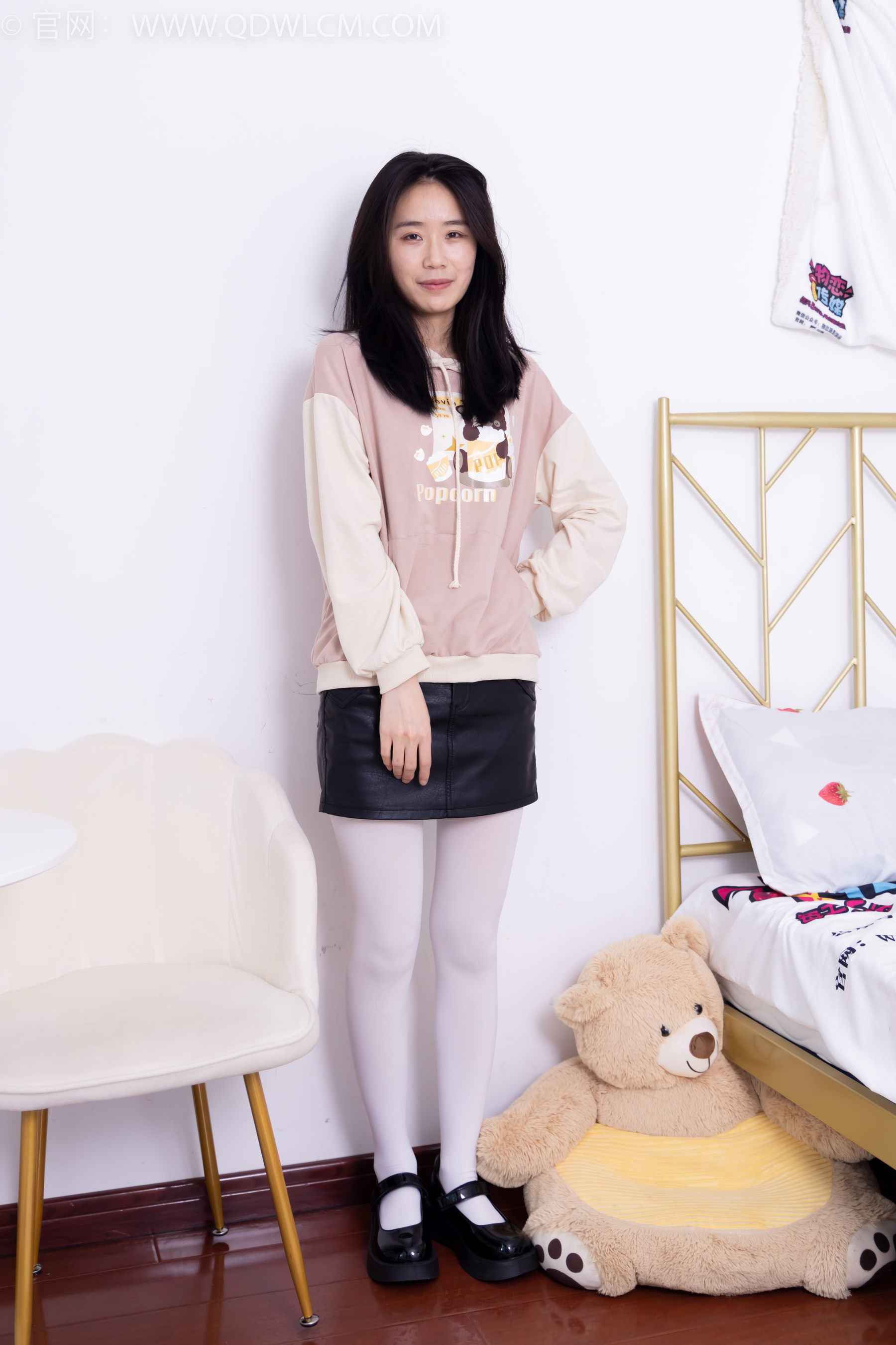 物恋传媒 No.1610 菜菜-深海牢笼_第2张