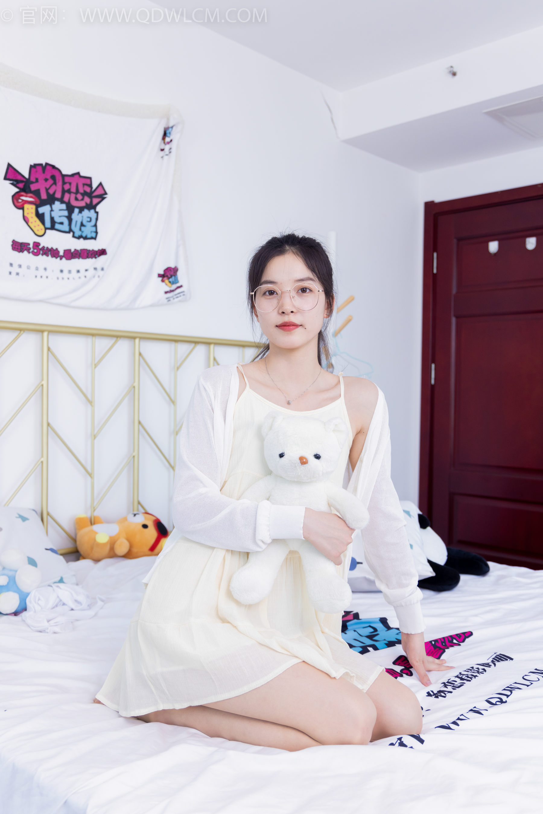 物恋传媒 No.1622 茯苓-勇敢追逐_第1张