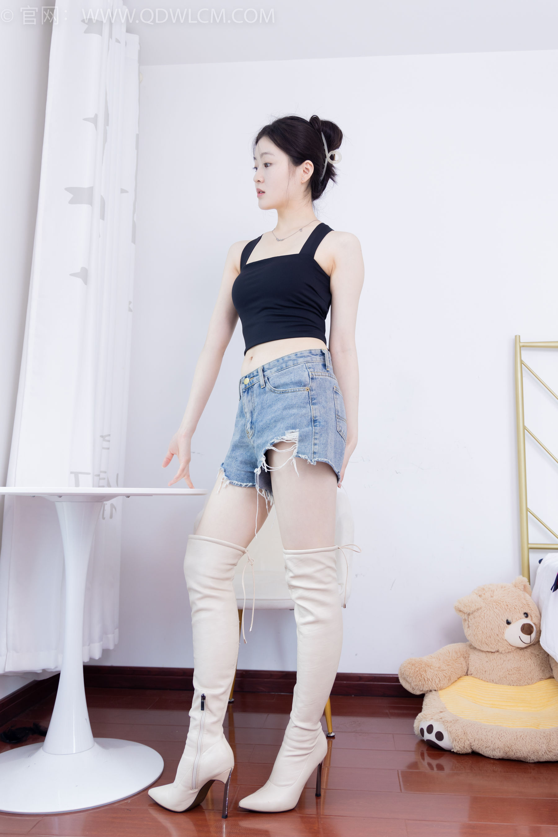 物恋传媒 No.1626 青柠 -眺望远方_第1张