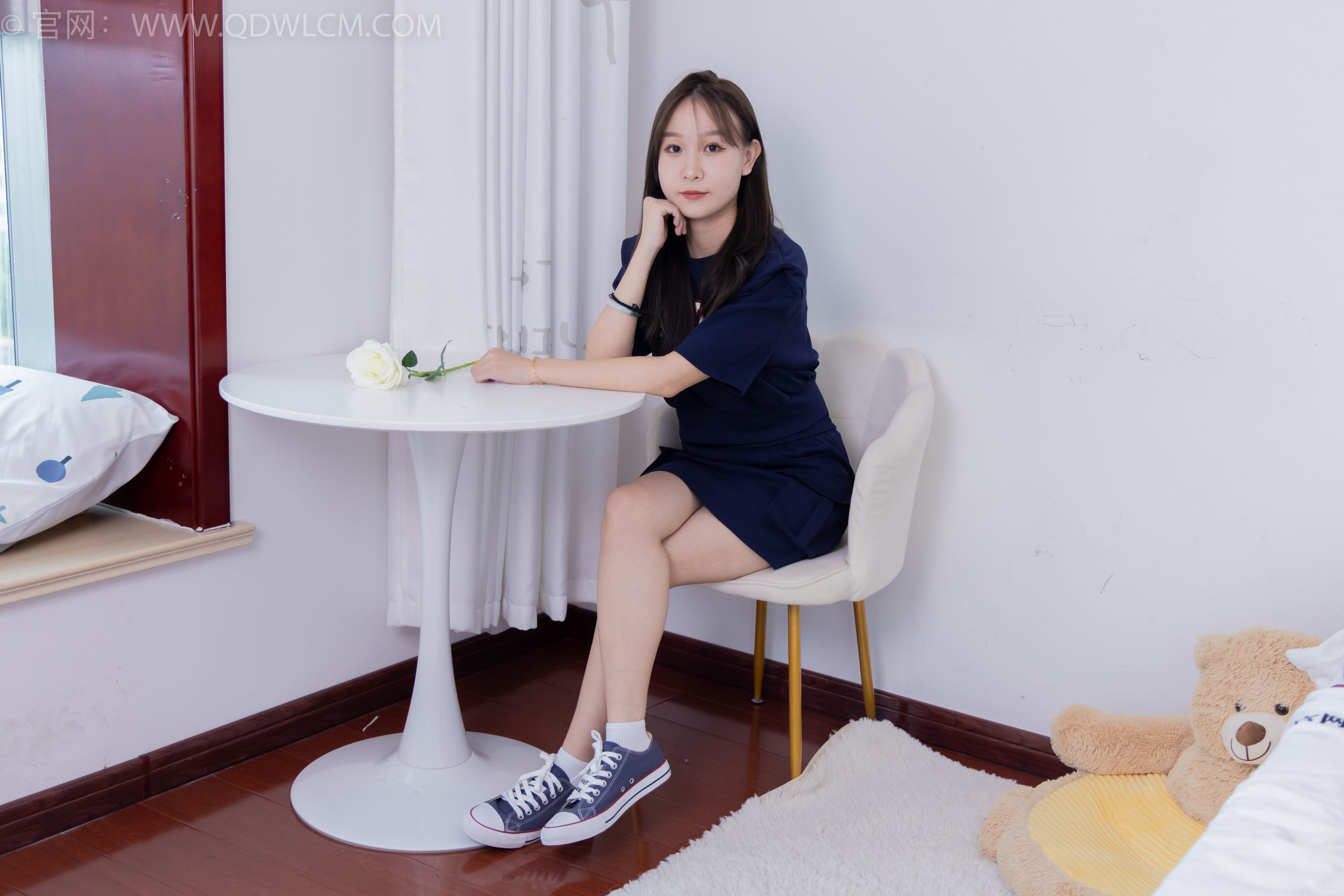 物恋传媒 No.1645 润润 -追赶日出_第1张