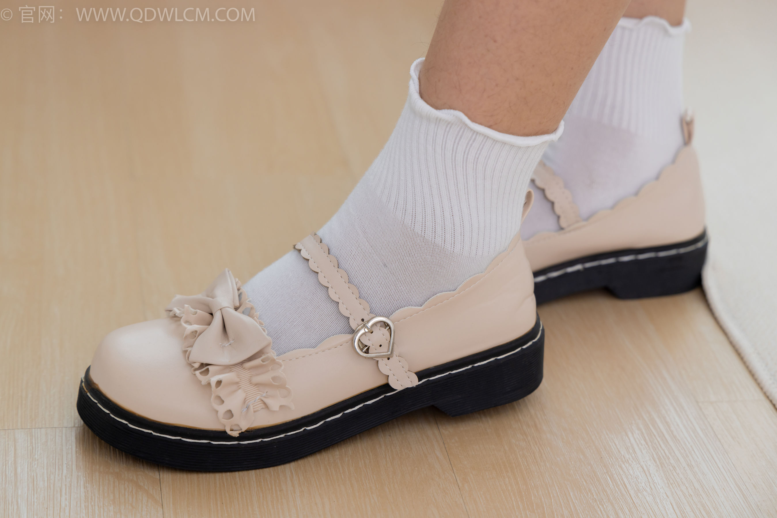 物恋传媒 No.1660 桐桐 -粉色爱恋_第1张