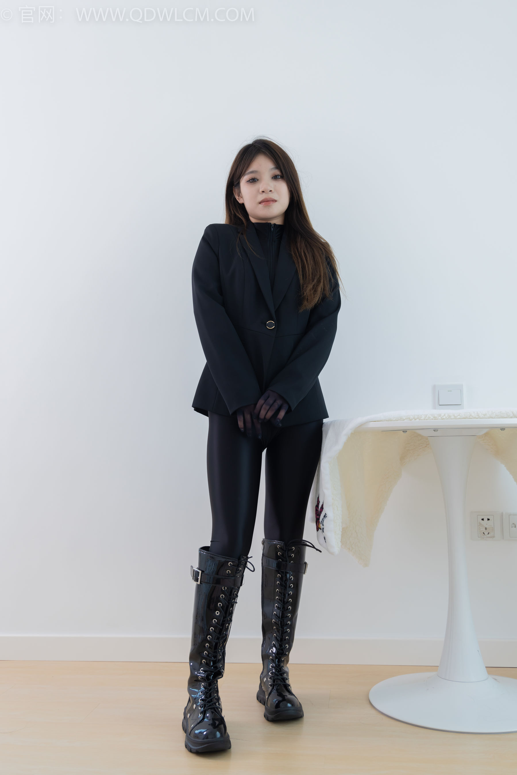 物恋传媒 NO.1662 闪闪 -过去式的爱情_第1张