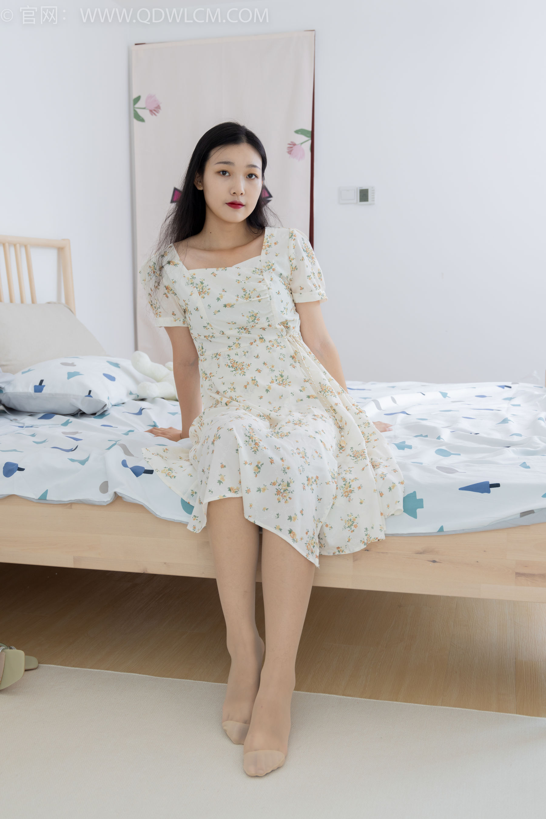 物恋传媒 No.1719 桐桐 - 落叶纷飞_第5张