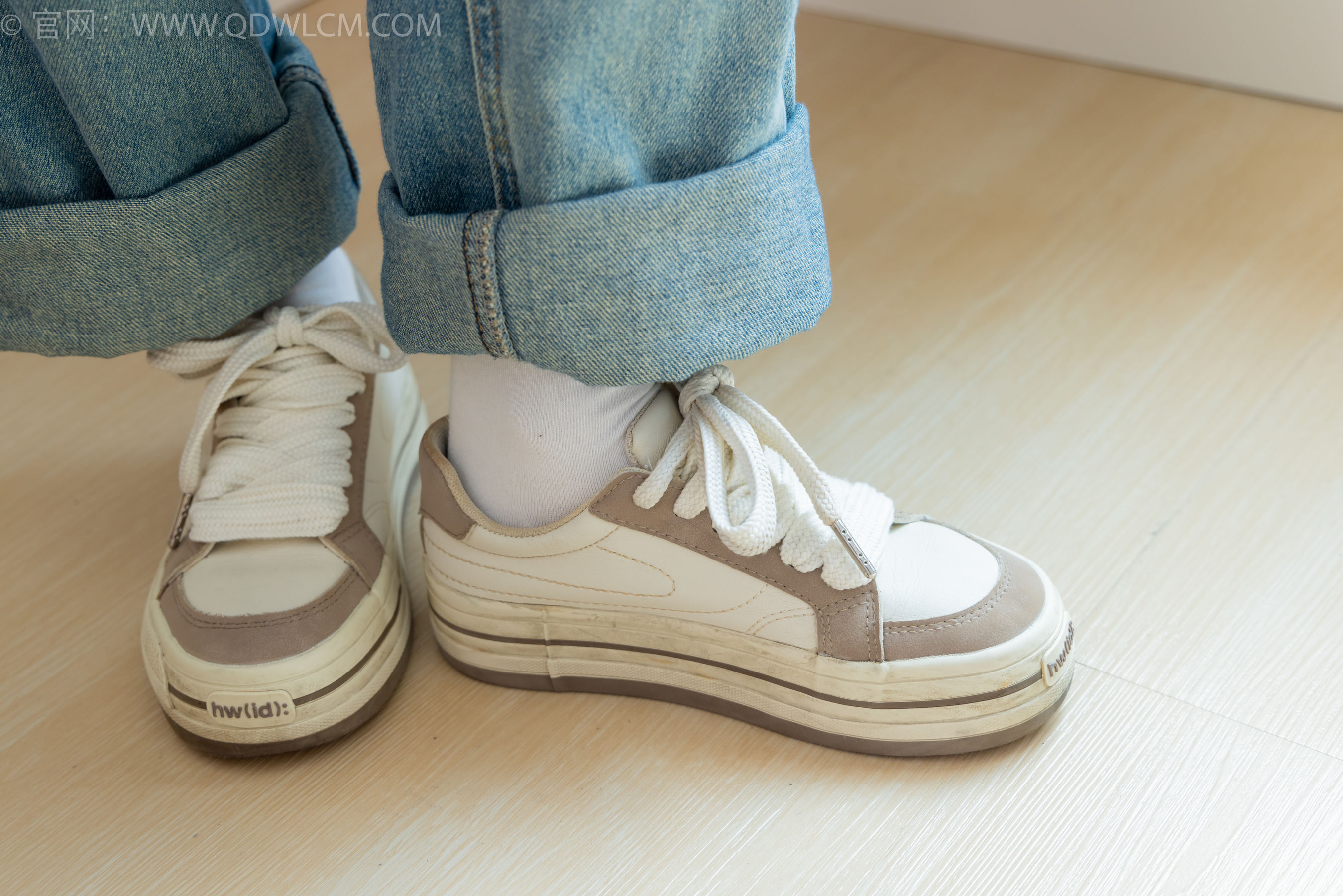 物恋传媒 No.1744 绒绒 - 夜的幻想_第1张