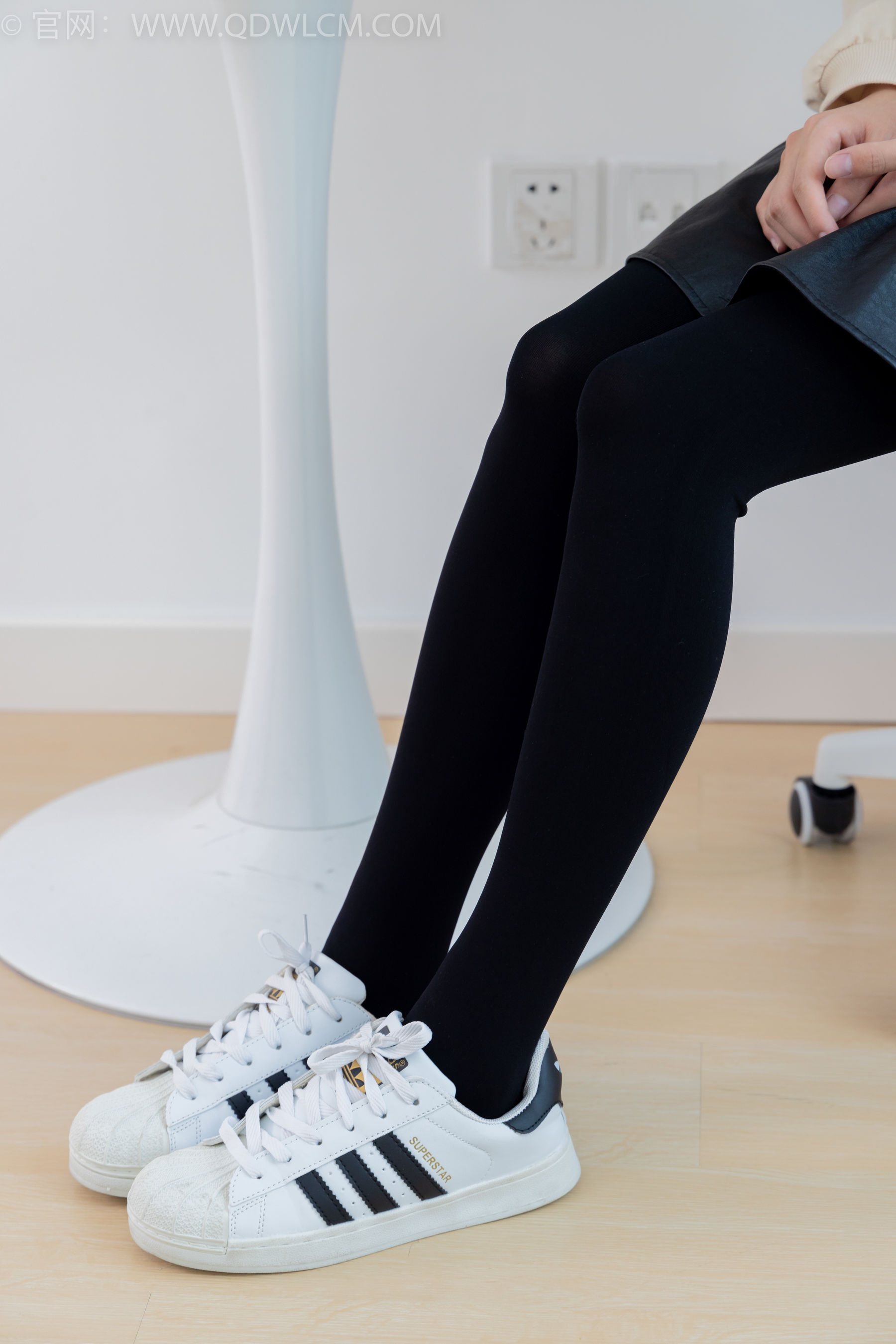 物恋传媒 NO.1748 茯苓 - 肆意奔跑_第2张