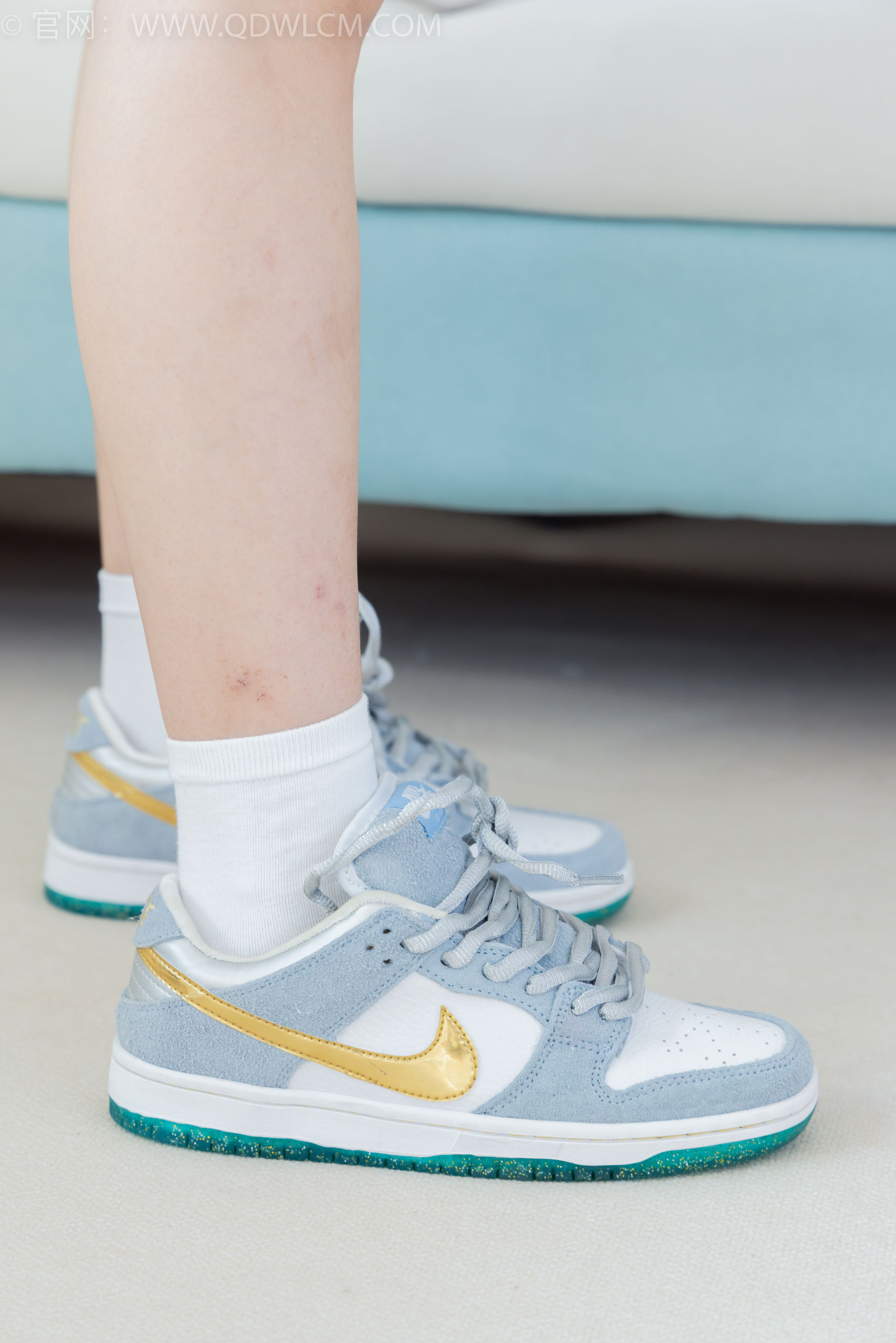 物恋传媒 No.1749 芒芒 - 缺失的月_第1张