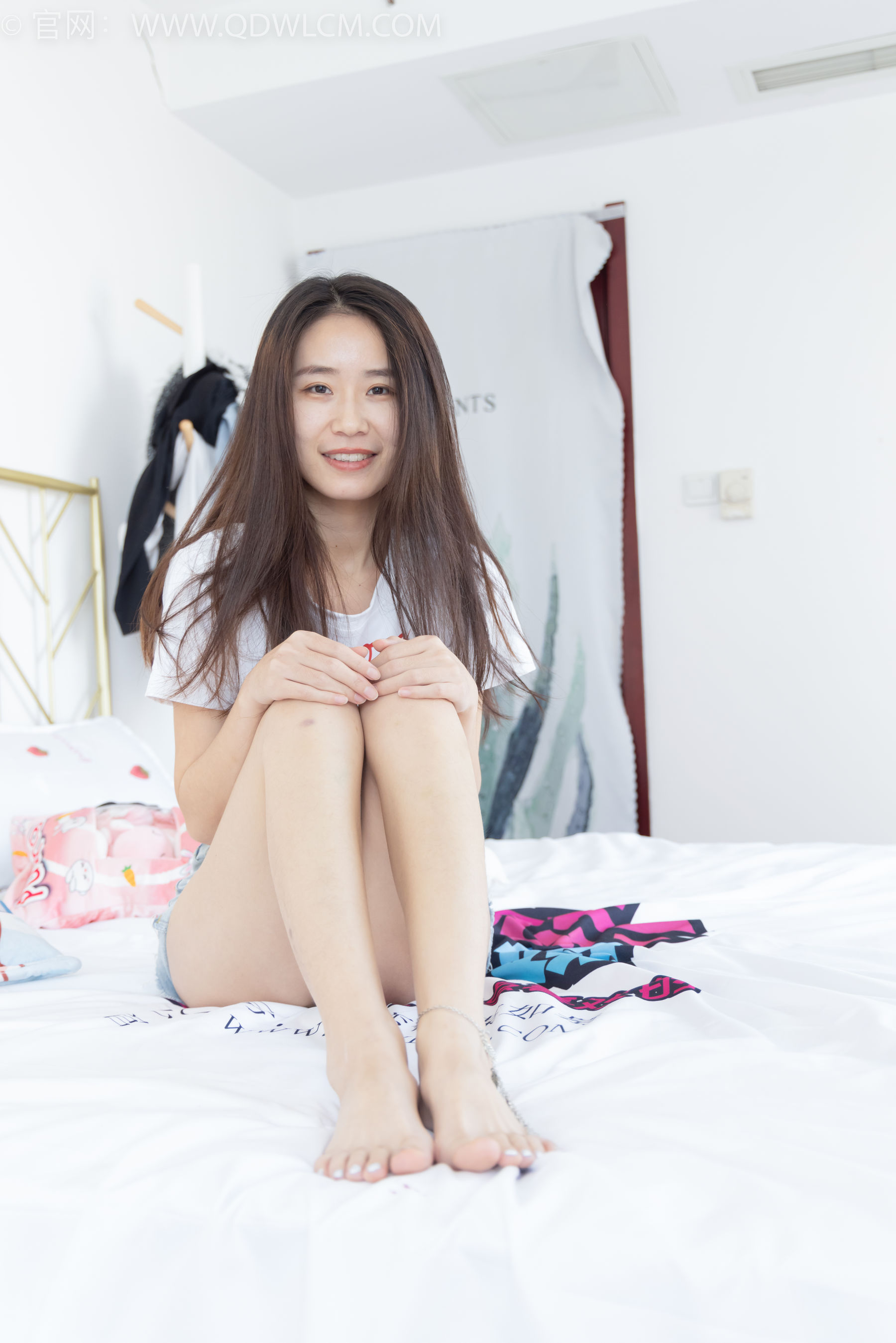 物恋传媒 No.1769 菜菜 -一束光为你而亮_第4张