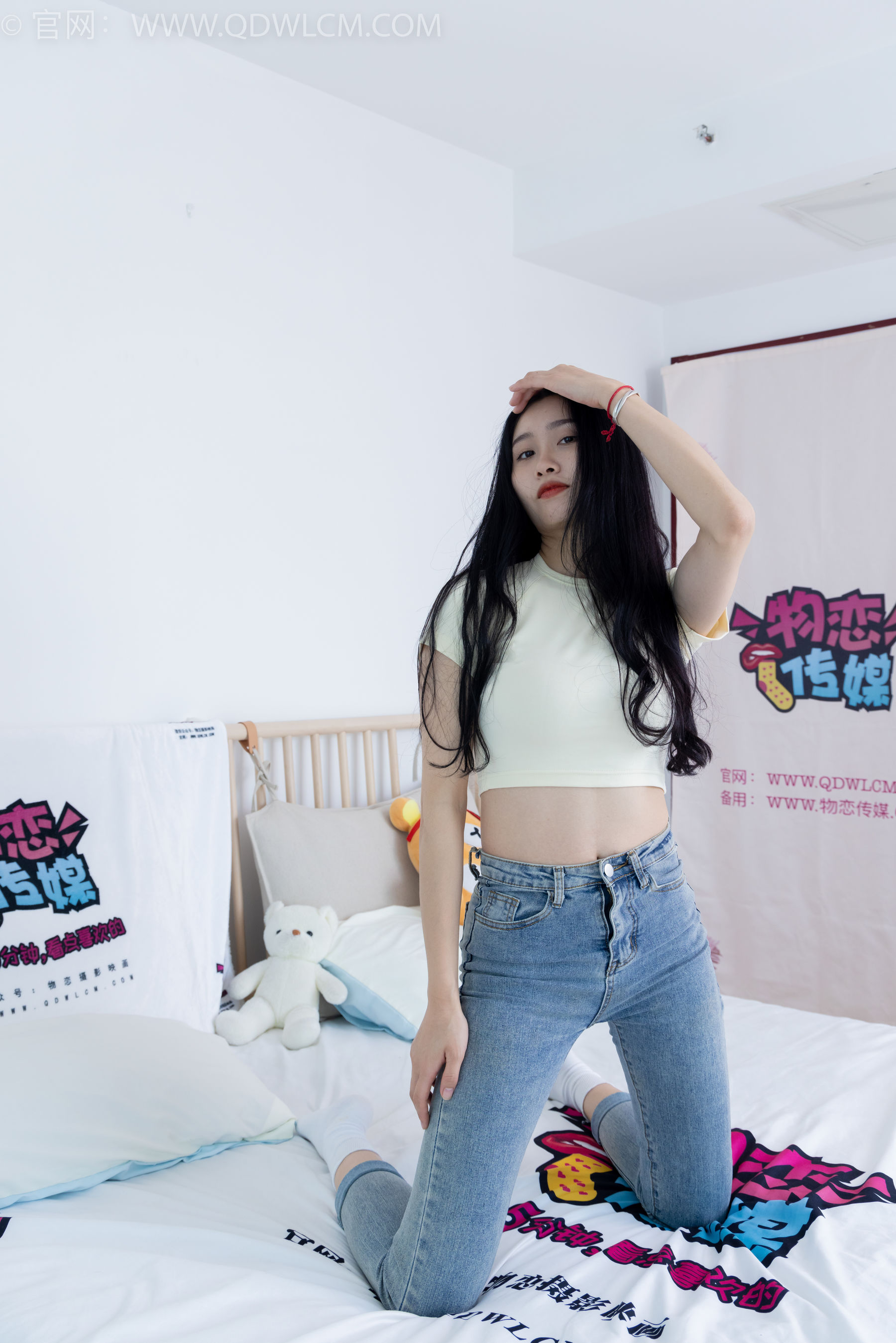 物恋传媒 No.1783 绒绒 -运动鞋、自然穿脏白棉袜_第4张