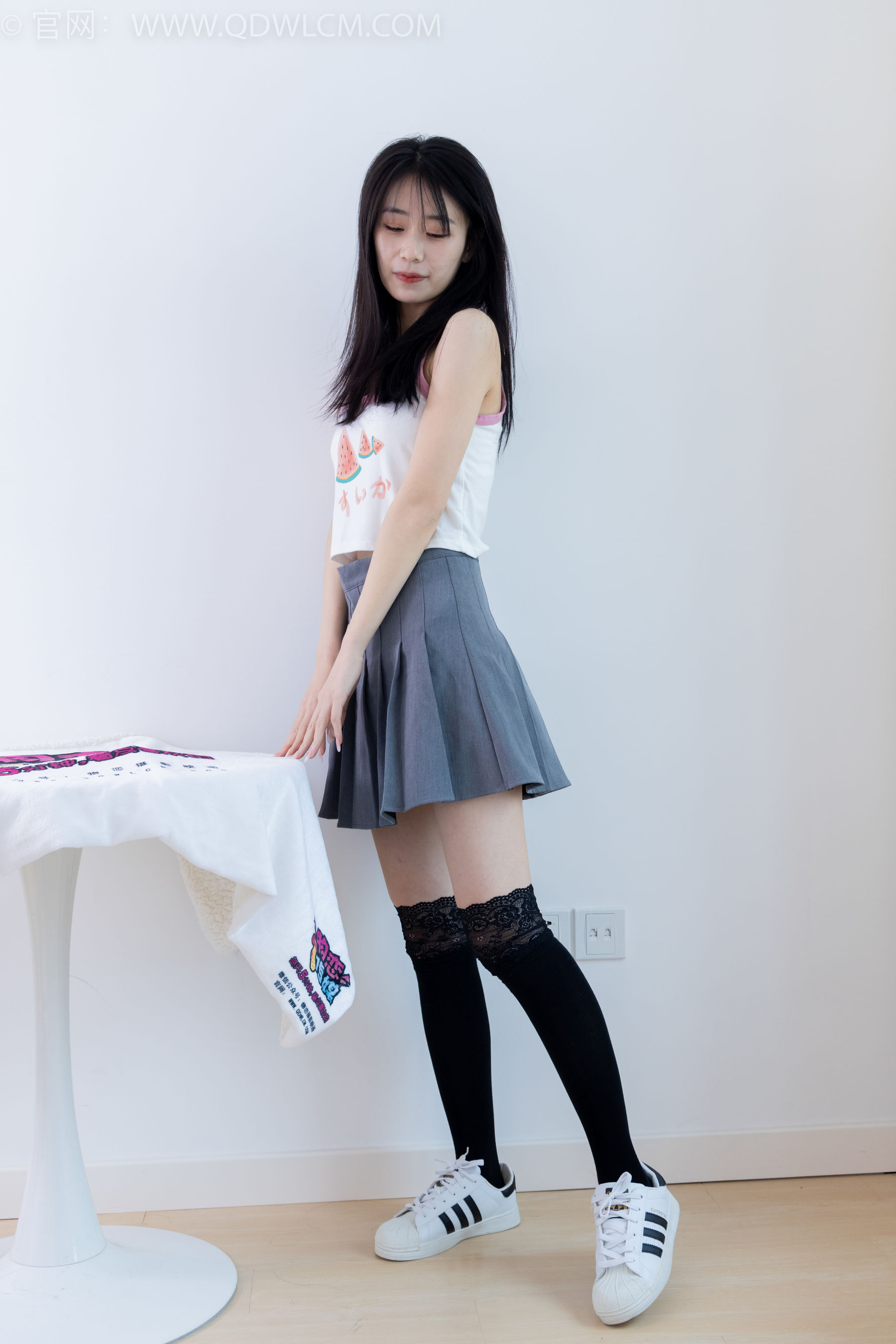 物恋传媒 No.1922 菜菜 -追风赶月_第2张