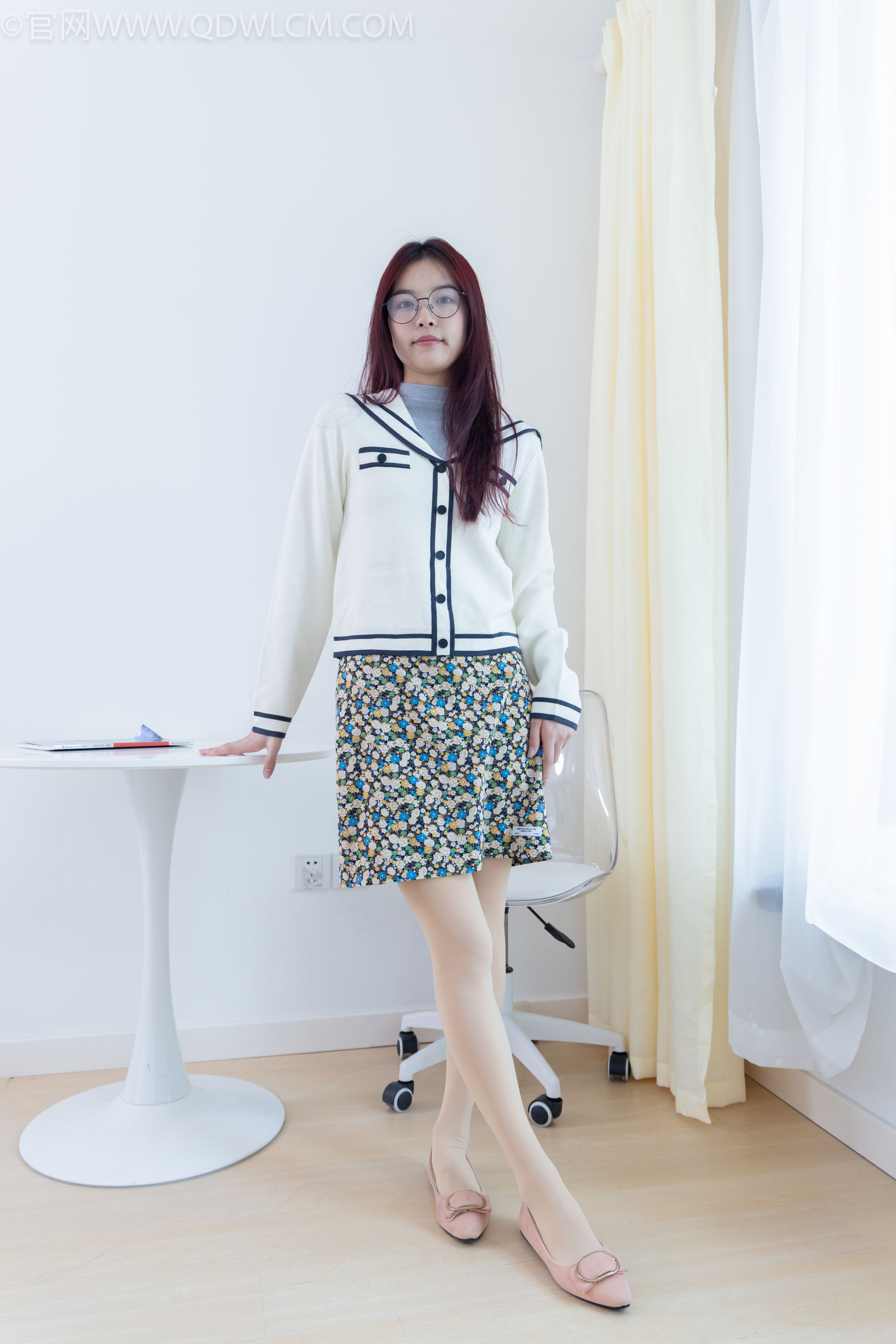 物恋传媒 No.1931 茯苓 -春日花朵_第1张