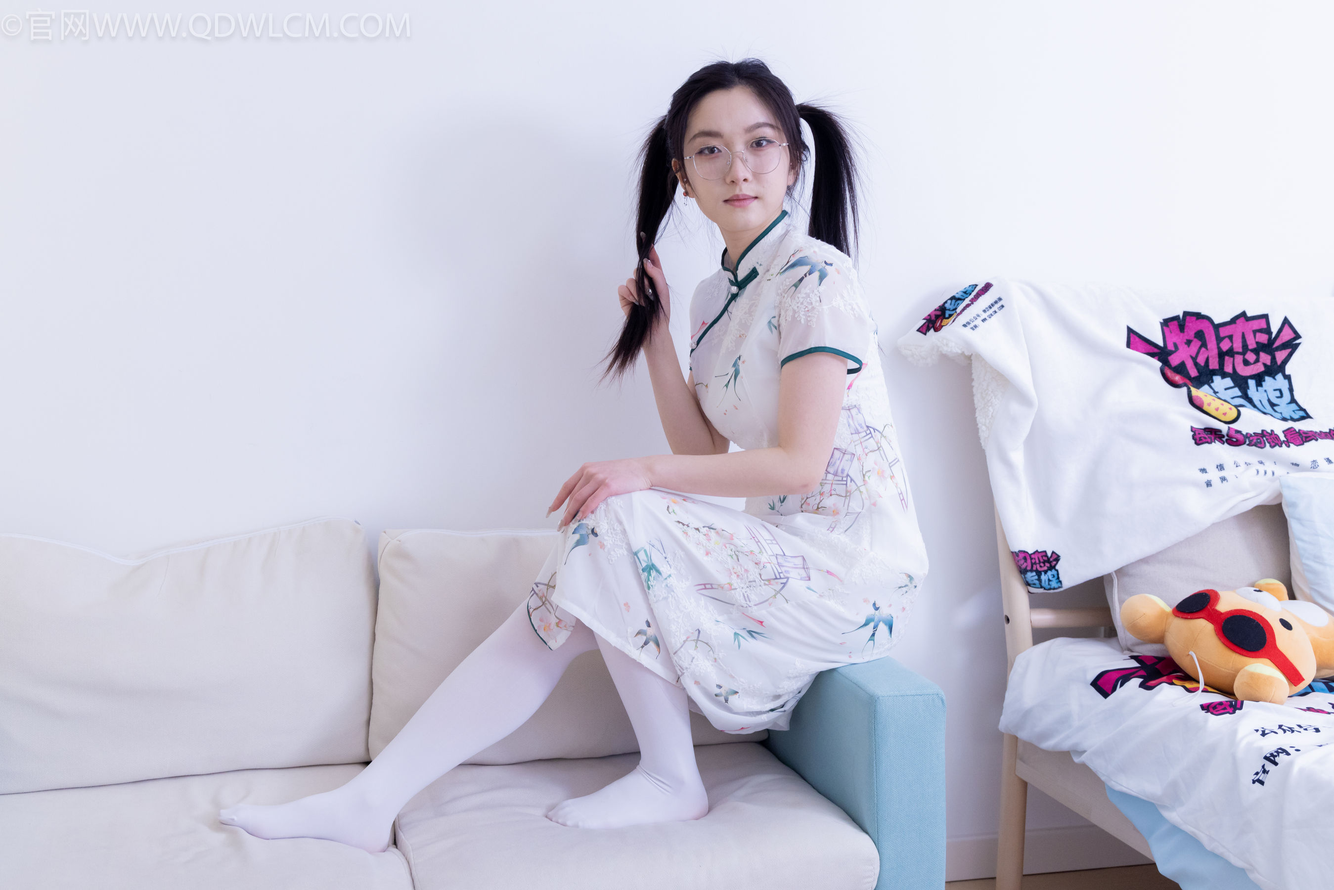 物恋传媒 No.1935 川川 -池中鱼_第3张