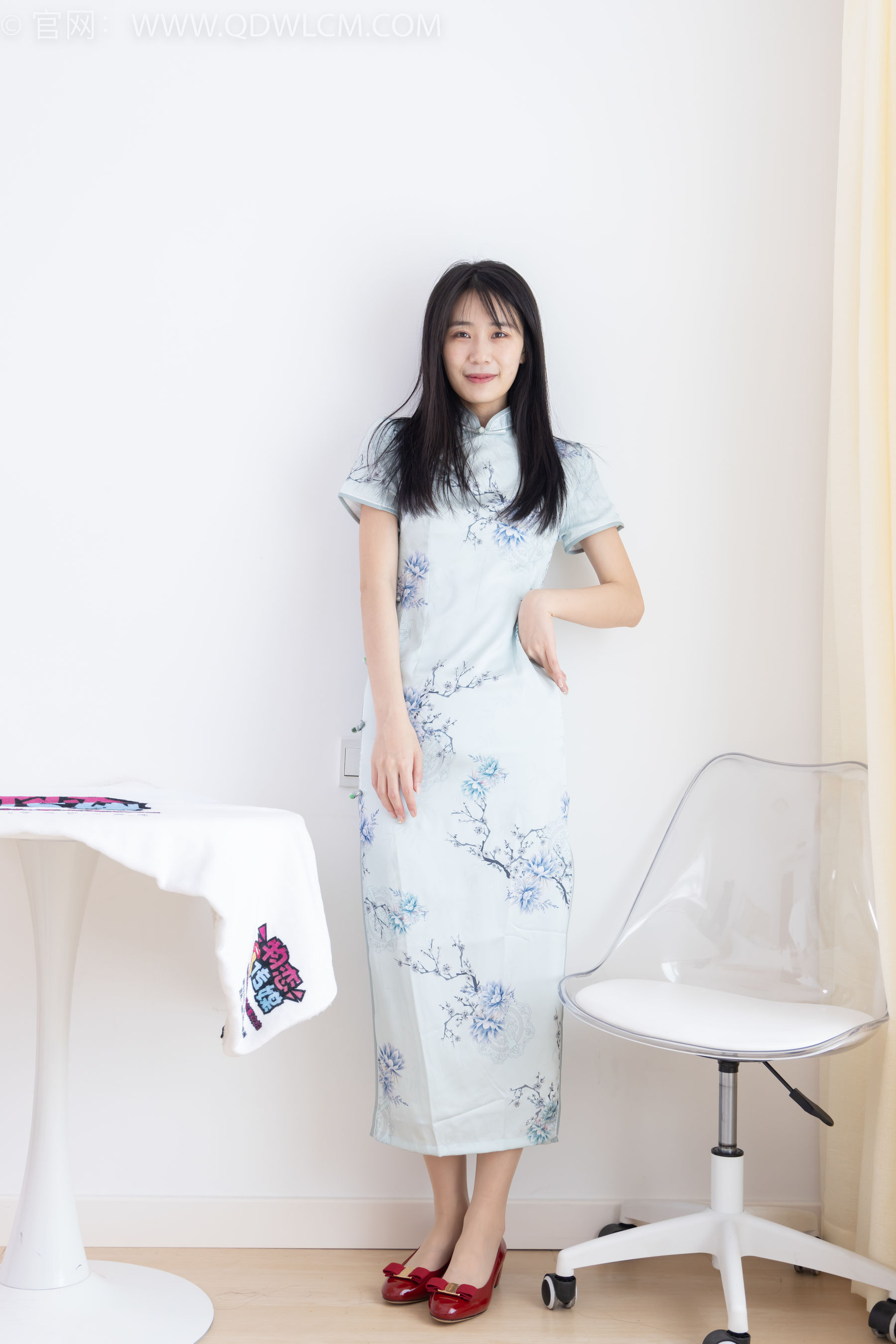 物恋传媒 No.1943 菜菜 -眷恋你的温柔_第1张