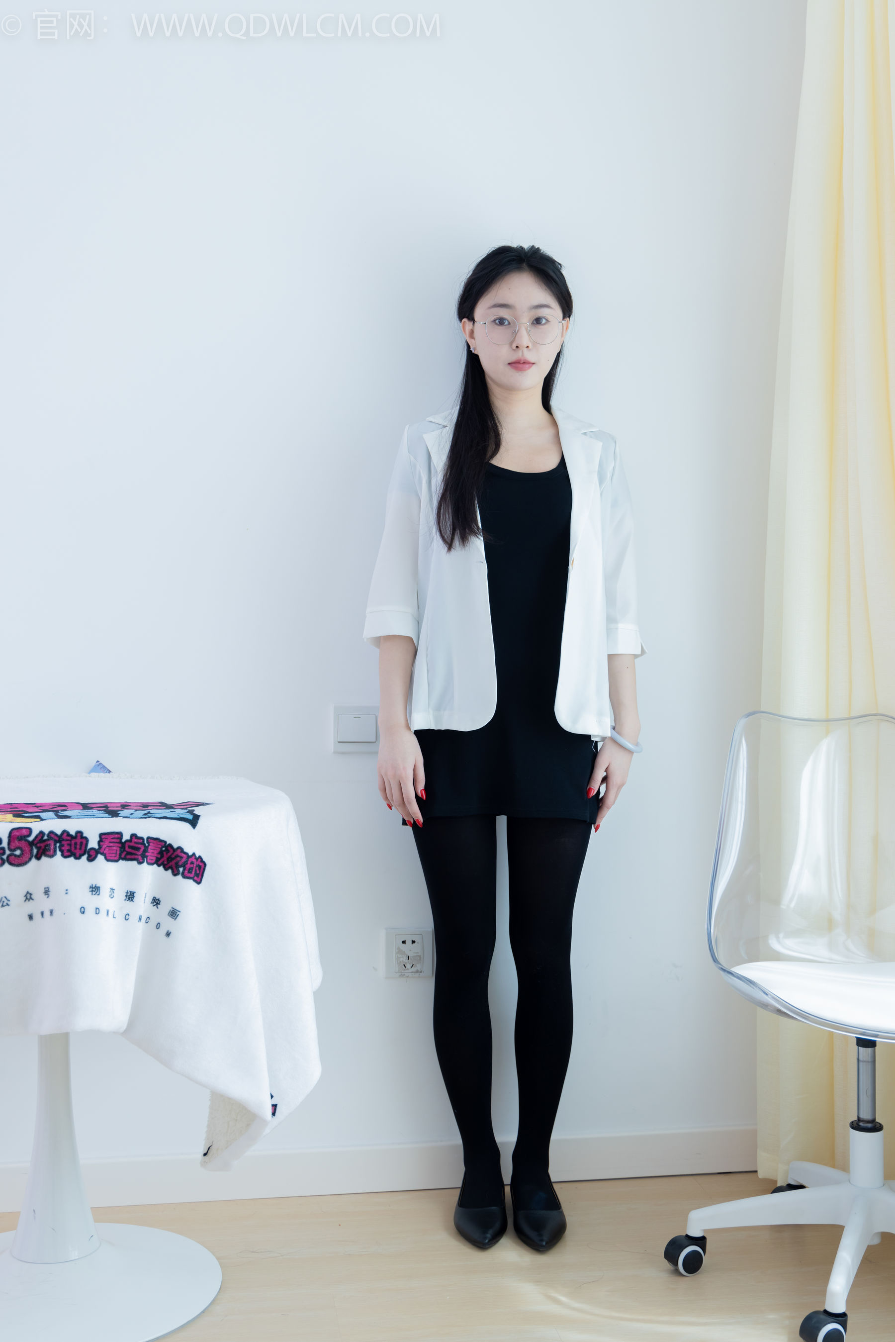 物恋传媒 No.1947 美兔 -满园春色_第1张