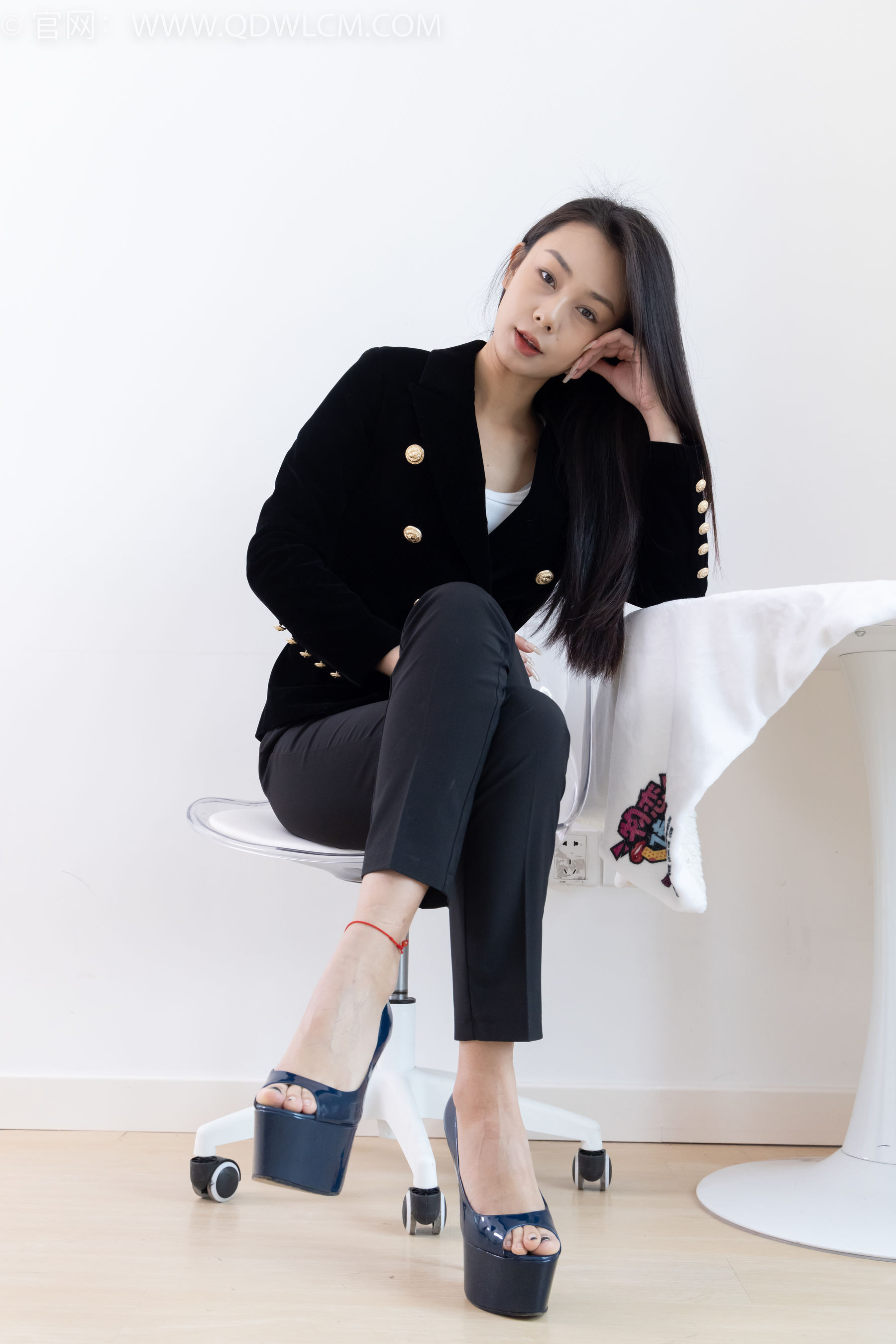 物恋传媒 No.1954 岚岚 -悲伤情歌_第2张