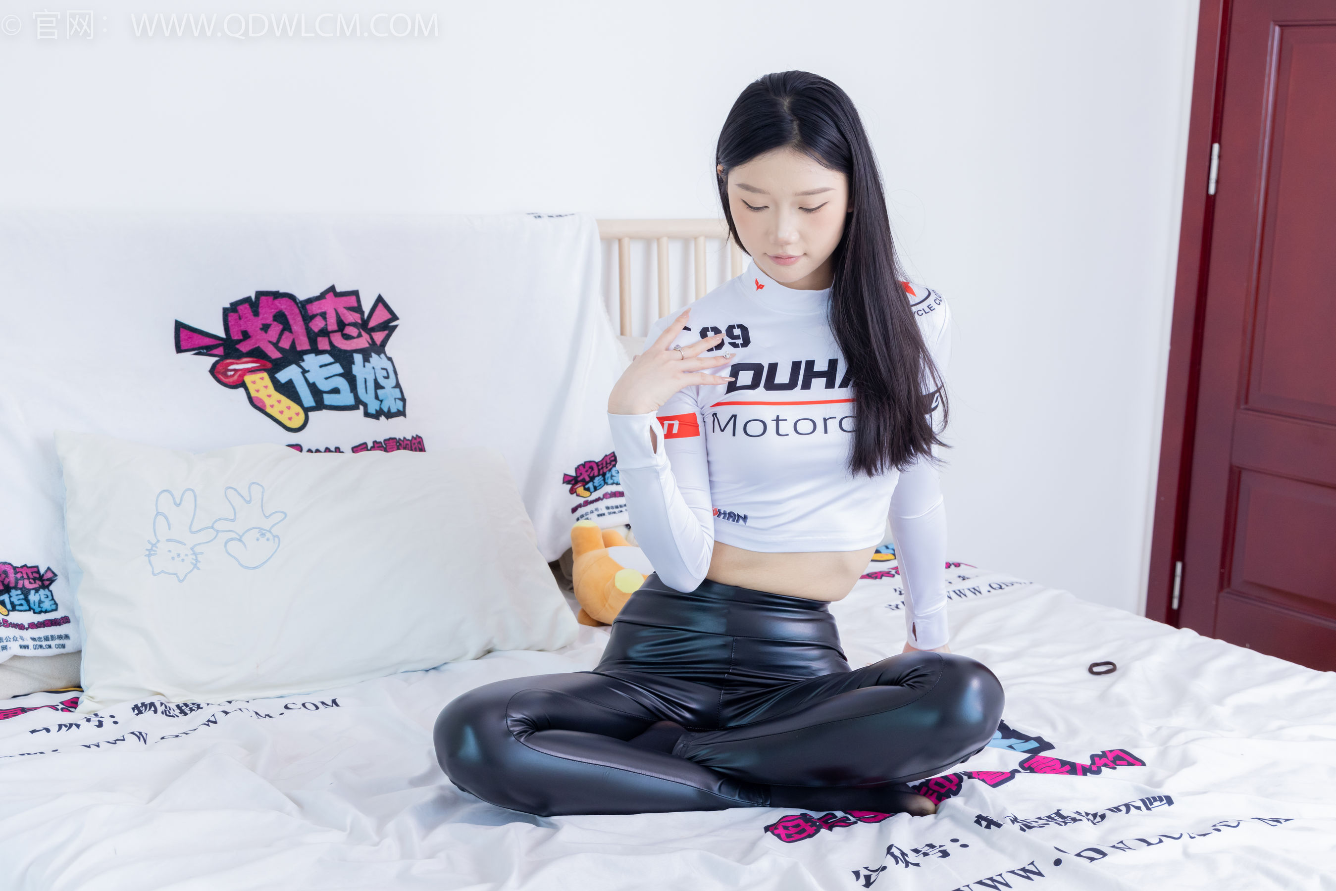 物恋传媒 No.1973 小竹 -赛车女神_第4张