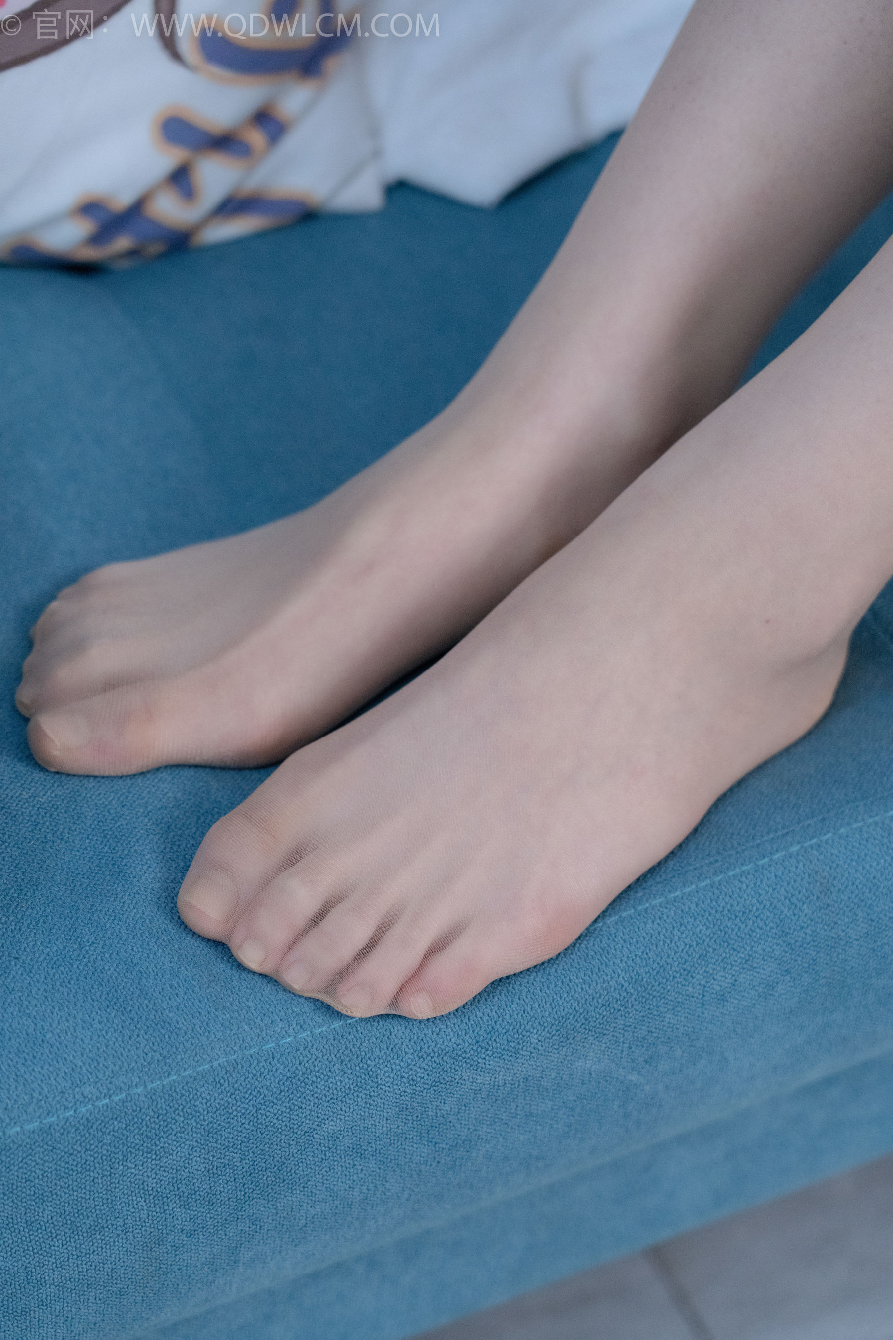 物恋传媒 No.1988 川川 -潇潇的冷雨_第3张