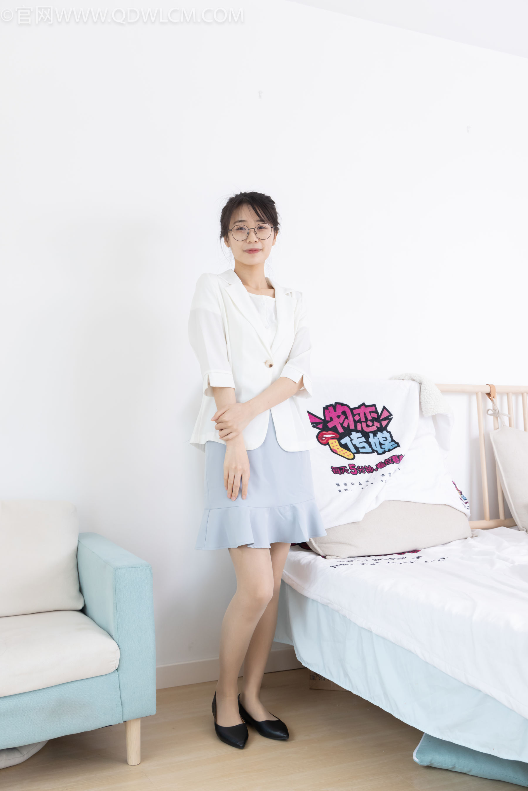 物恋传媒 No.1994 菜菜 -一轮明月_第1张