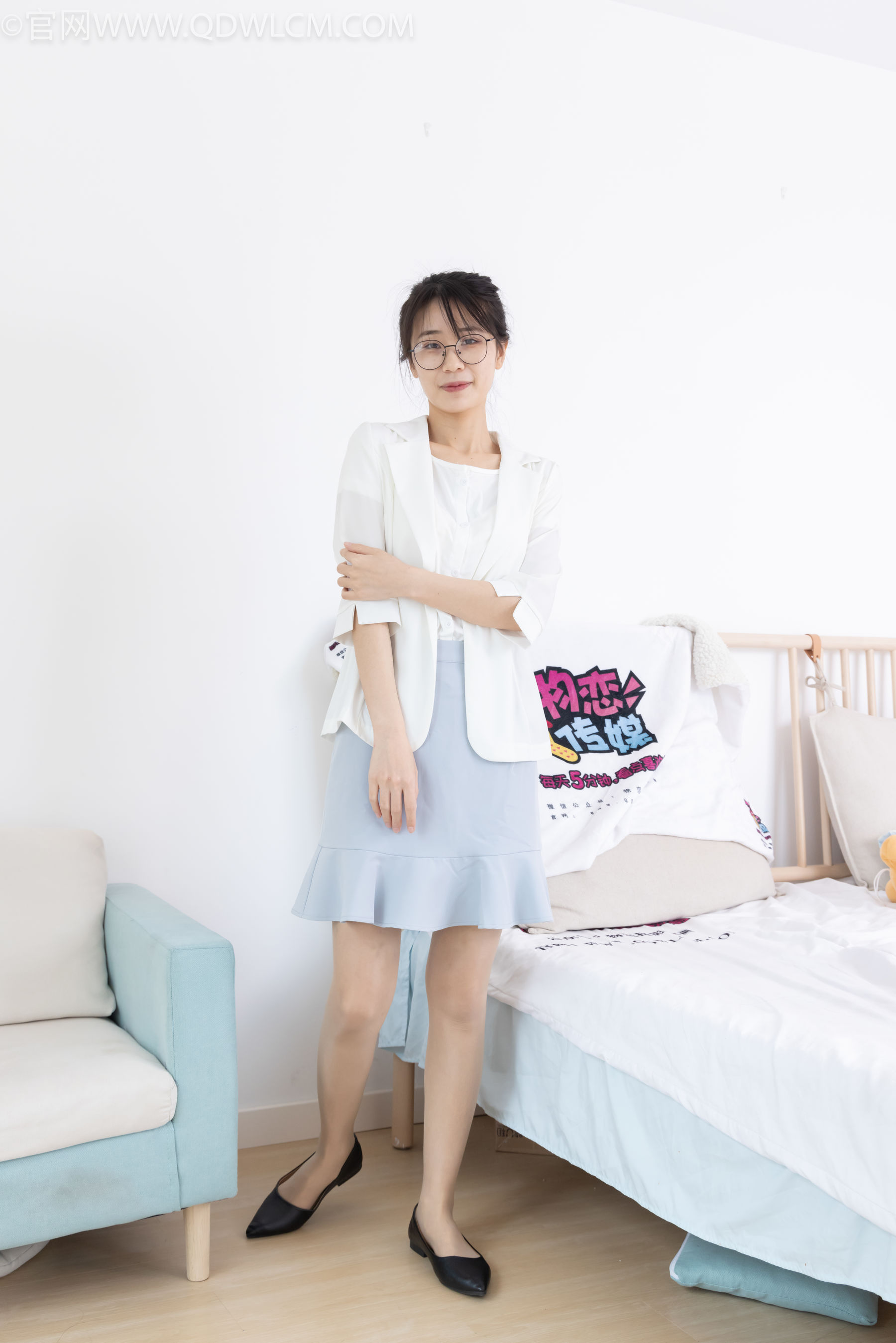 物恋传媒 No.1994 菜菜 -一轮明月_第2张