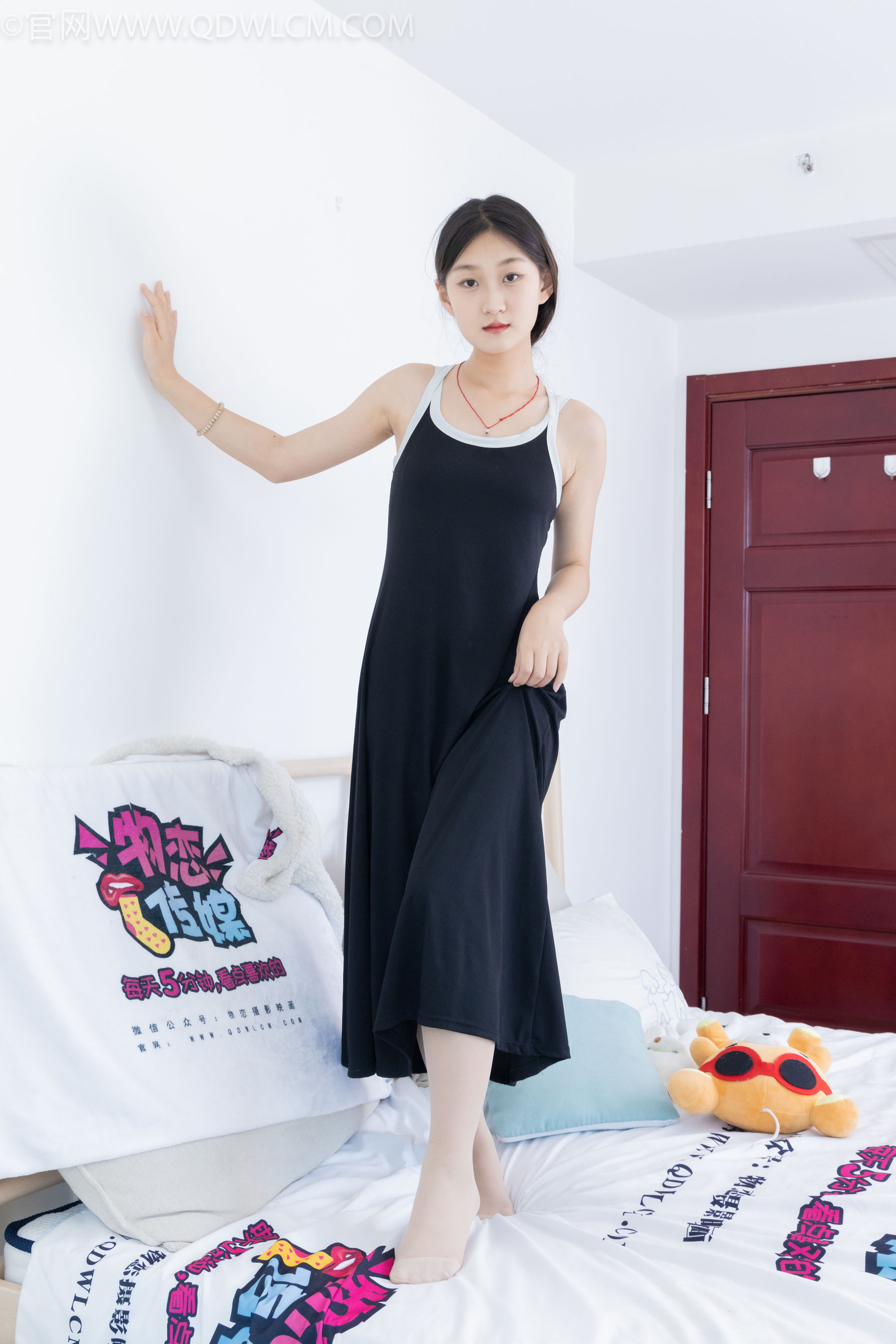 物恋传媒 No.1998 豆沙 -新人驾到_第4张