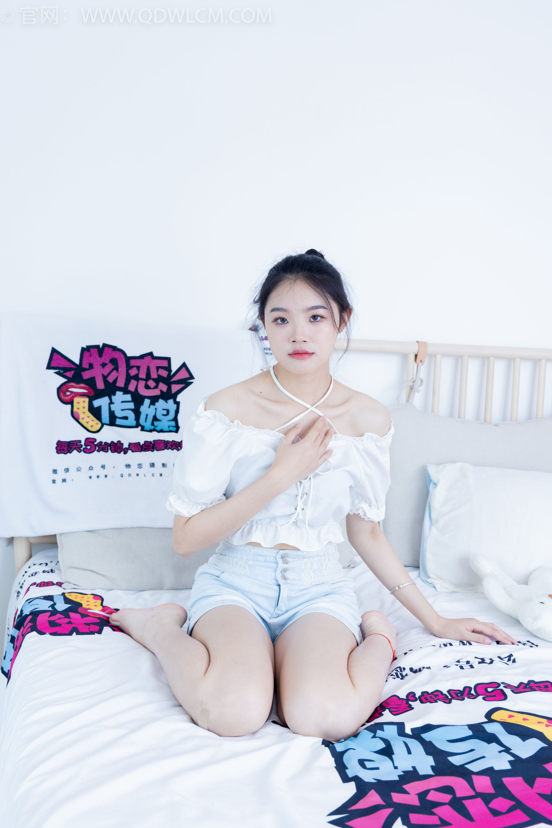 物恋传媒 No.2008 晴晴 -藏眼泪到心脏_第4张