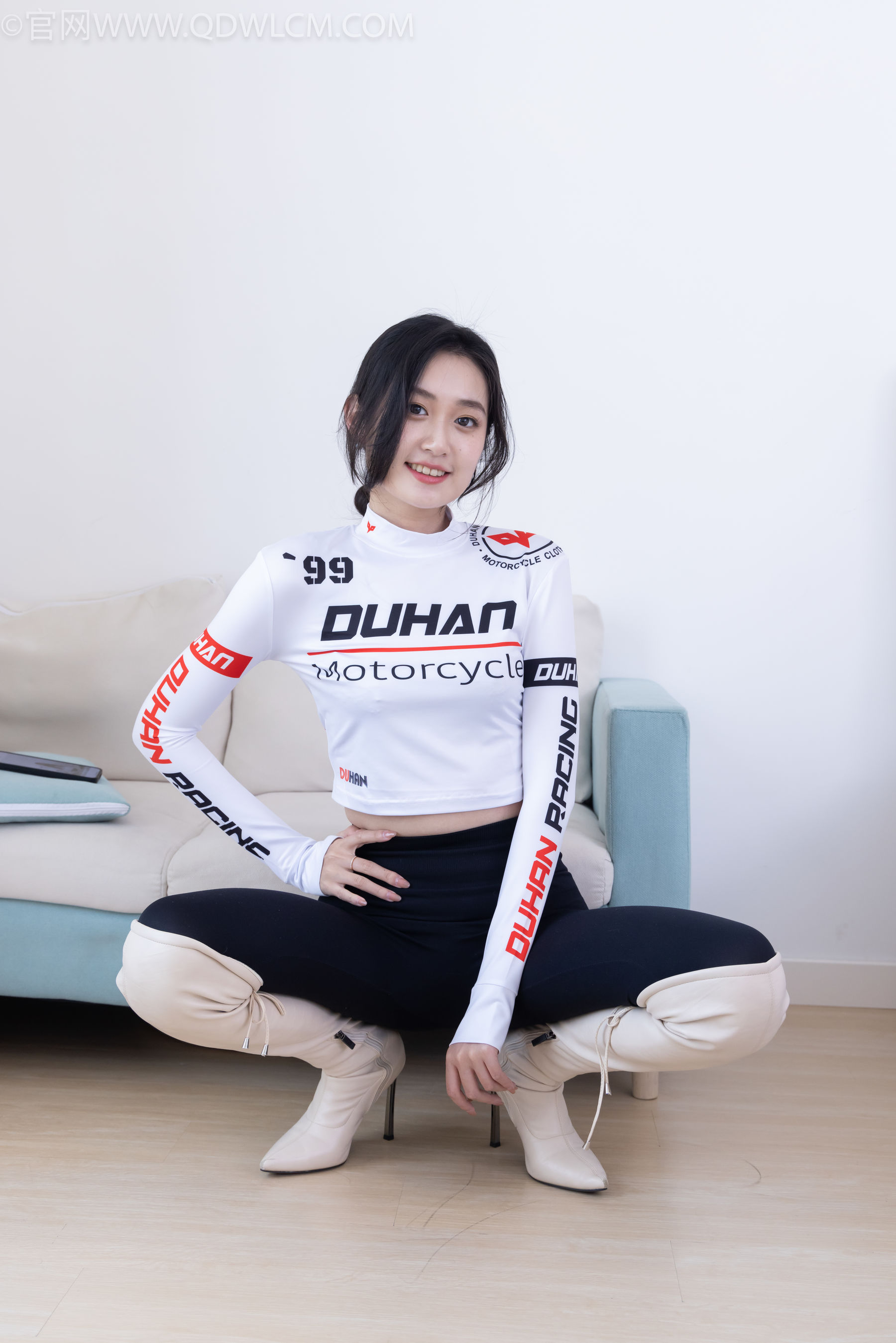 物恋传媒 No.2011 小敏 -赛车女宝贝_第2张