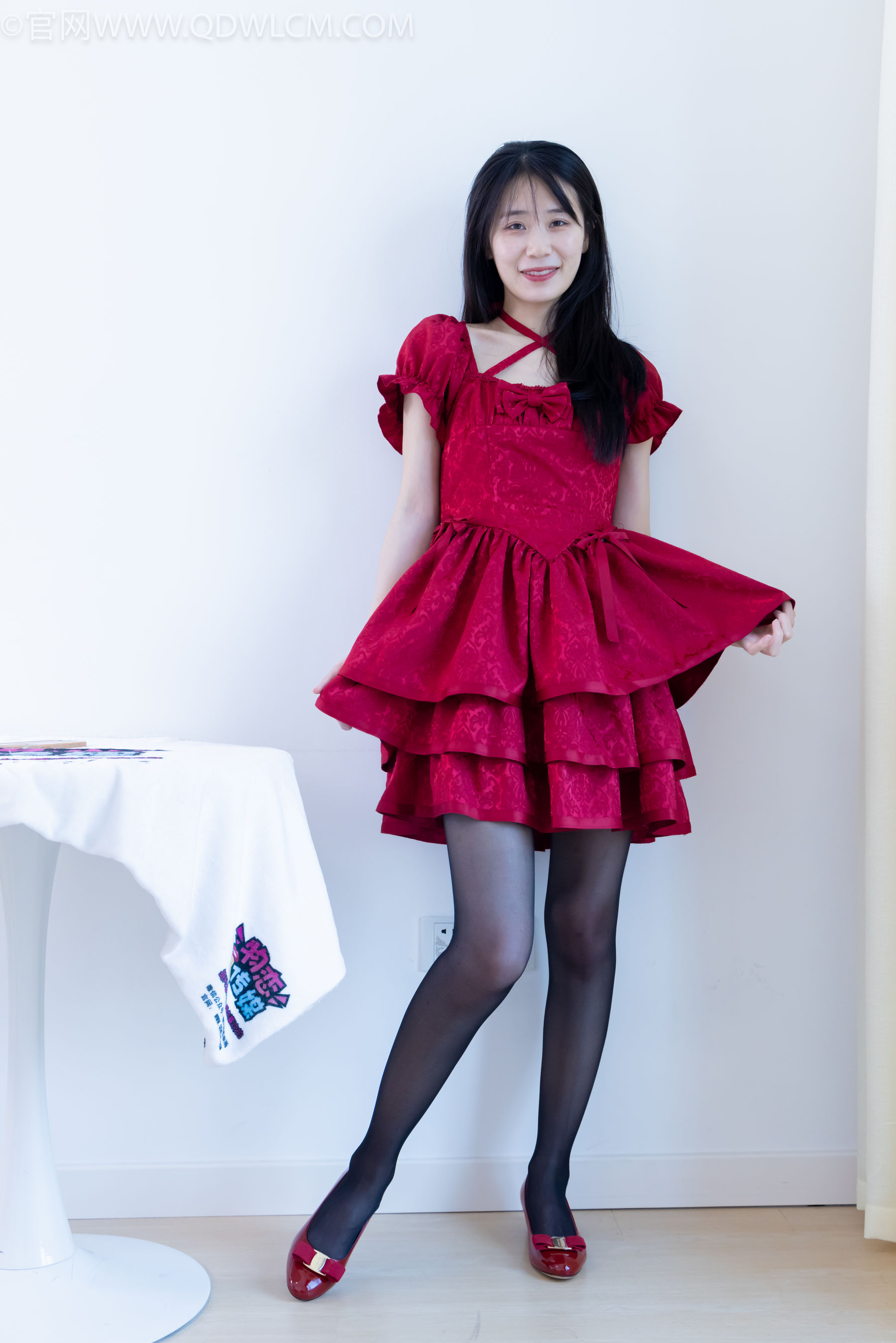 物恋传媒 No.2012 菜菜 -黑色蔷薇_第1张