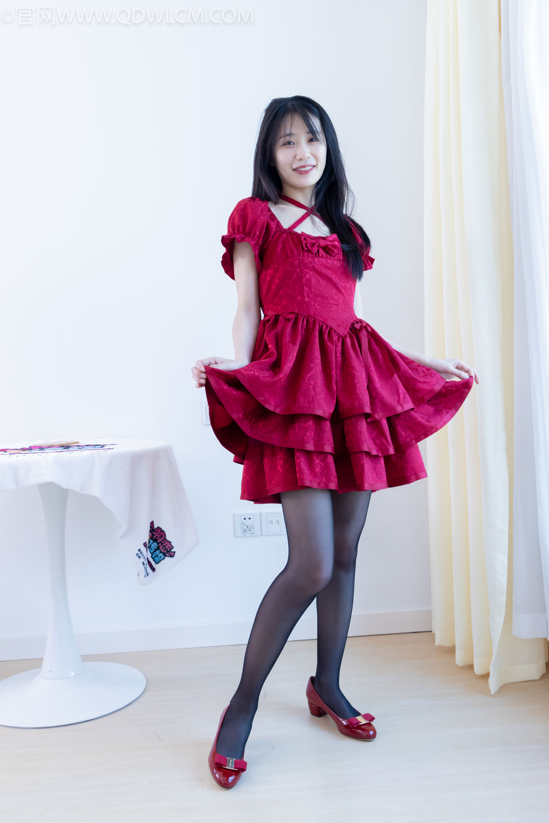 物恋传媒 No.2012 菜菜 -黑色蔷薇_第2张