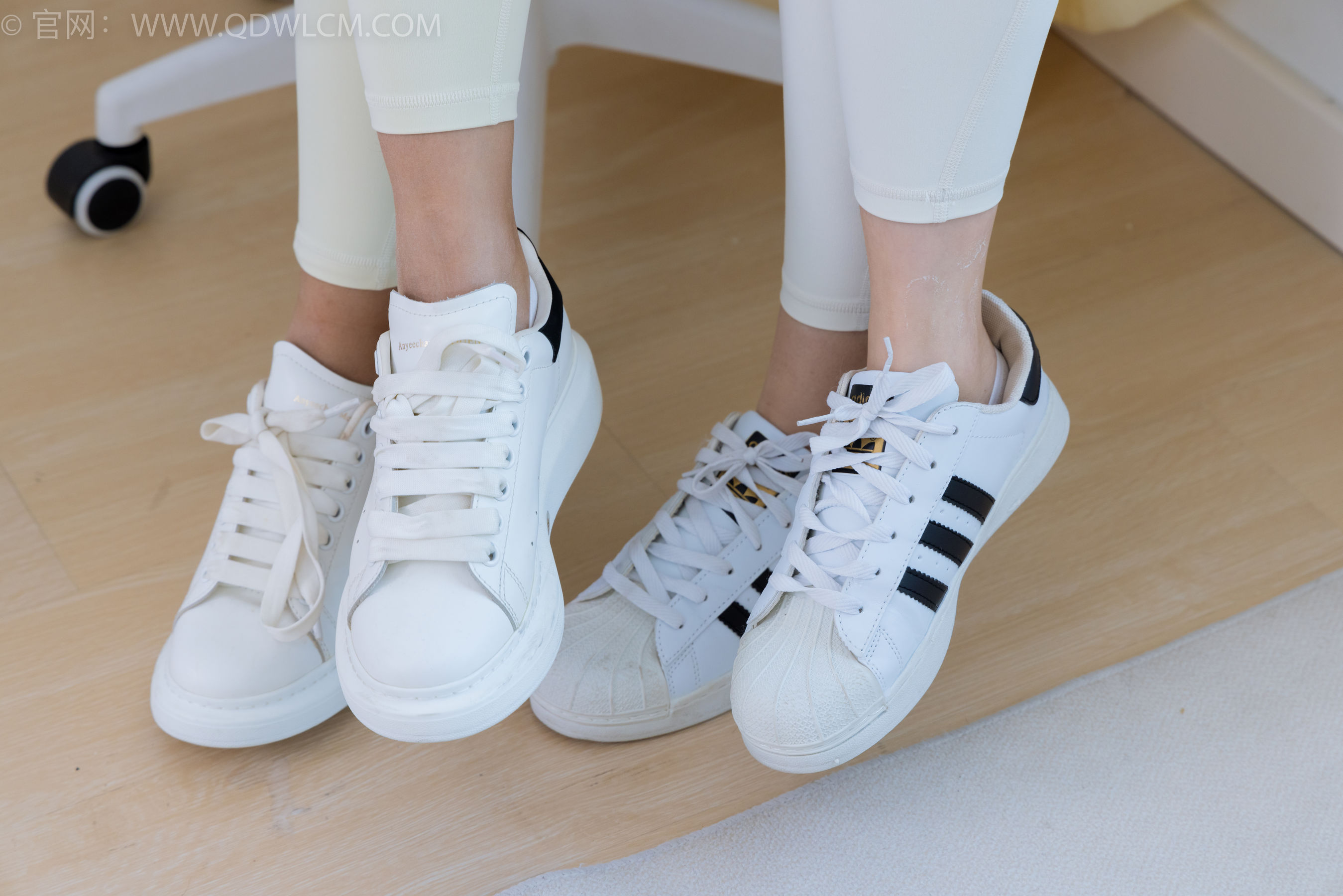 物恋传媒 No.2025 菜菜&岚岚 -追逐你的眼眸_第2张