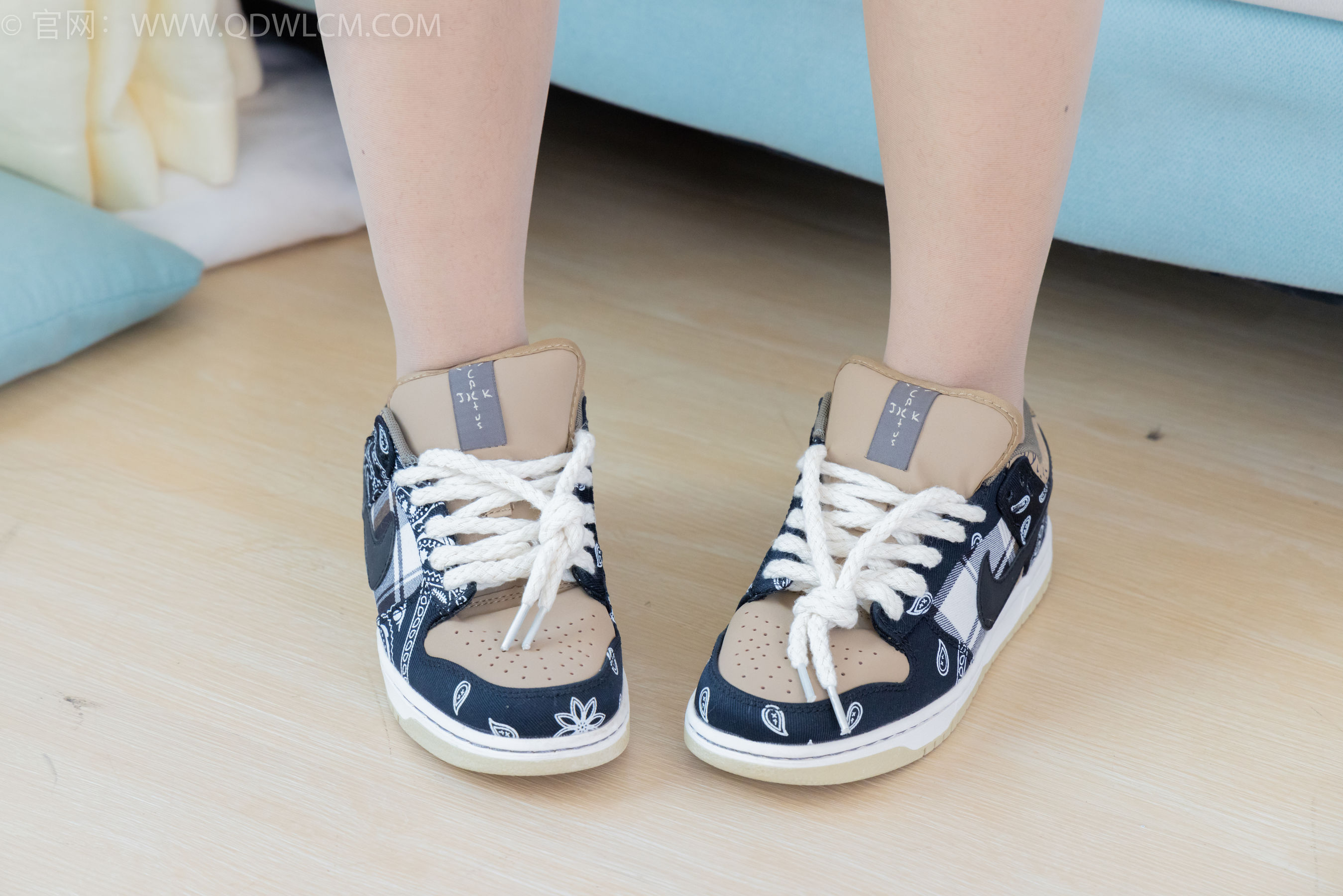 物恋传媒 No.2043 林林 -思念在发烫_第2张