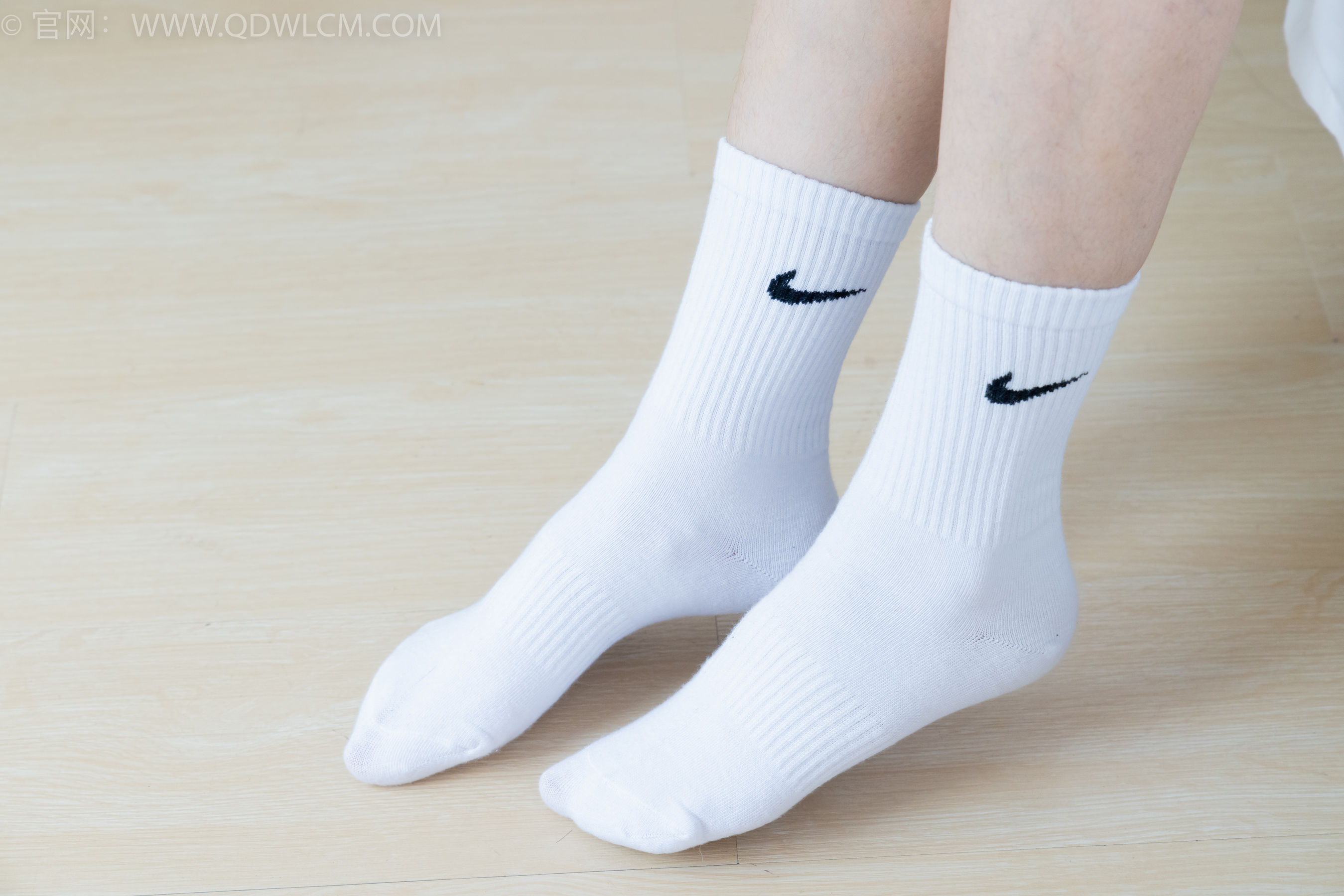 物恋传媒 No.2045 菜菜 -夜晚小巷_第4张