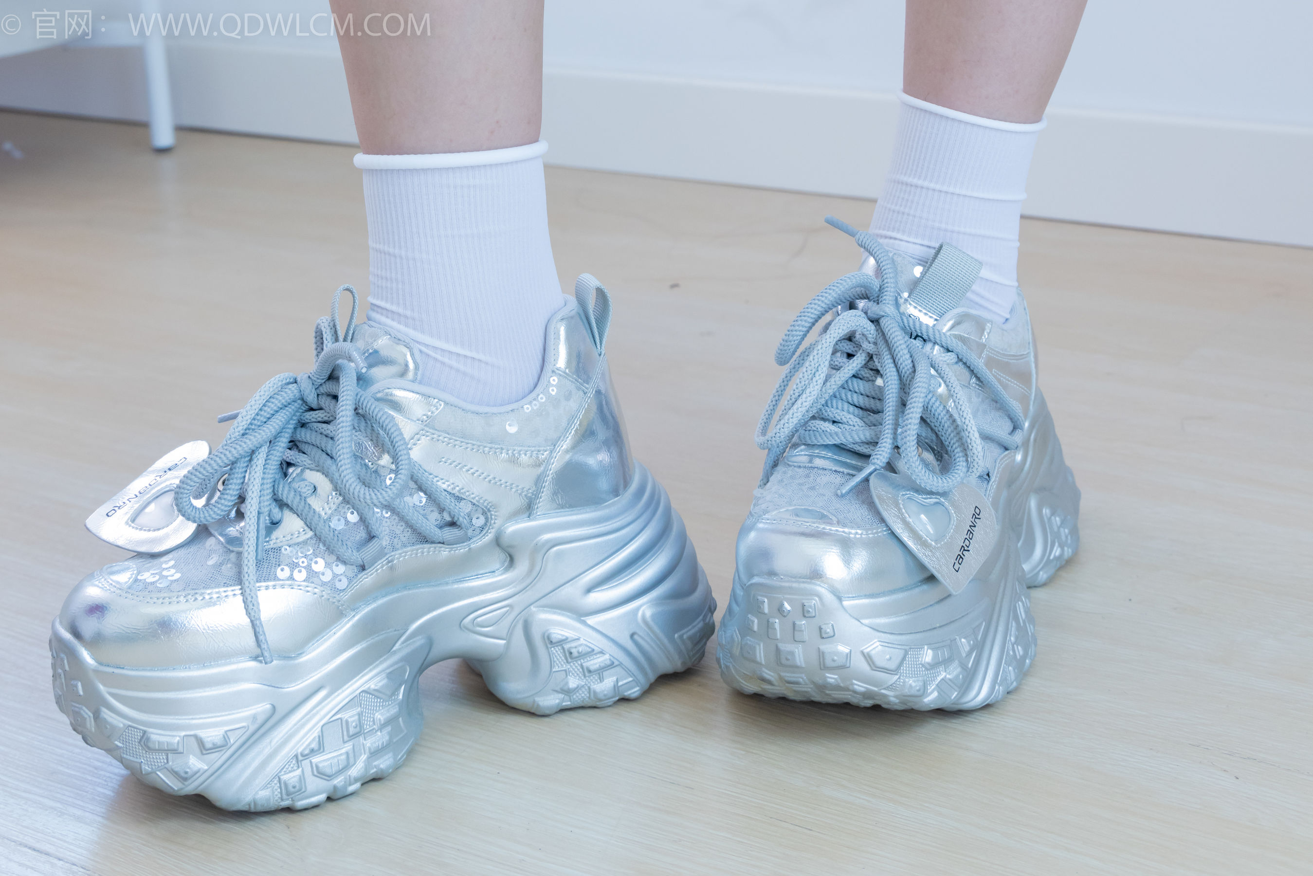 物恋传媒 No.2051 舒舒 -一地白雪_第2张