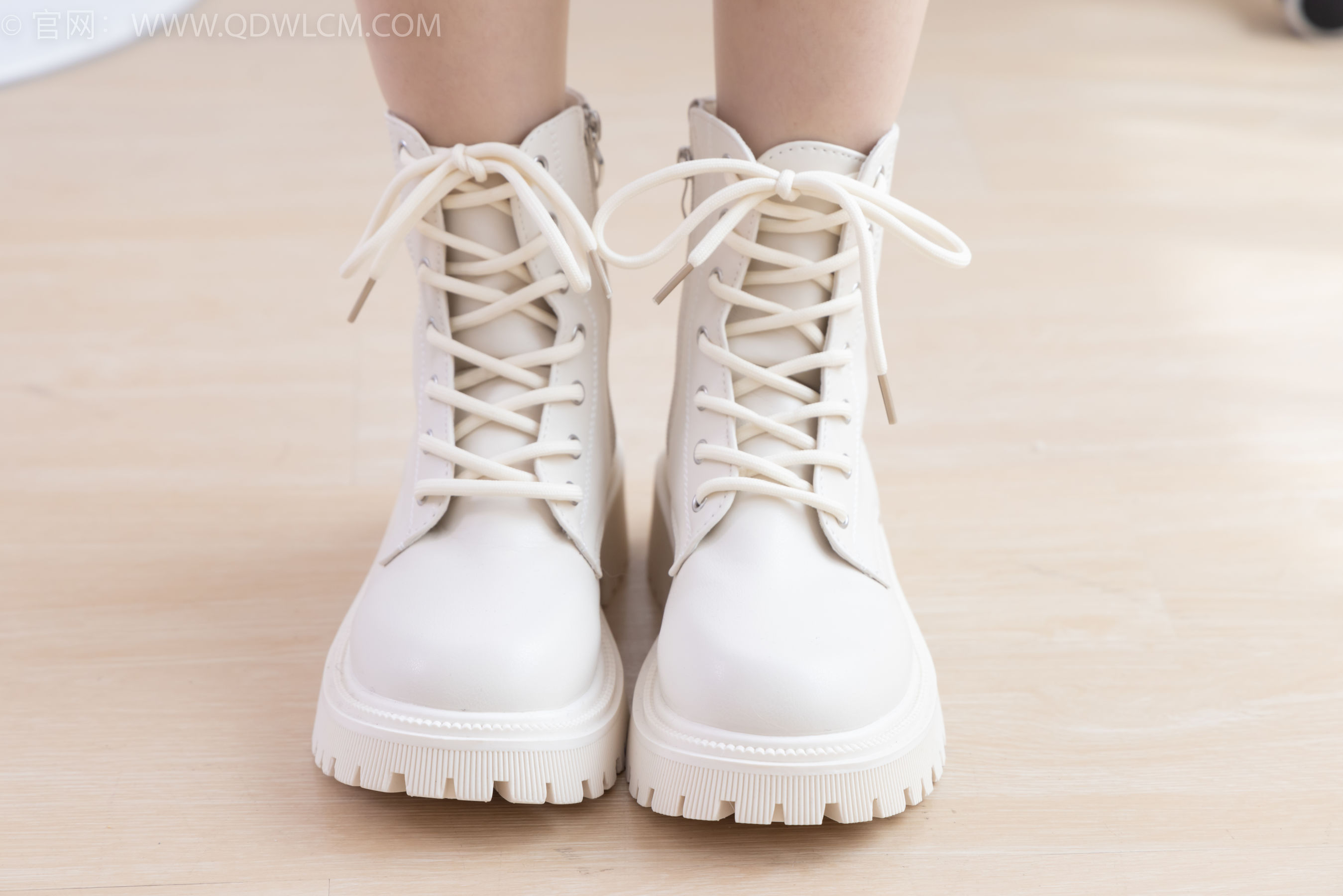 物恋传媒 No.2065 小酒 -岁末的秋天_第2张