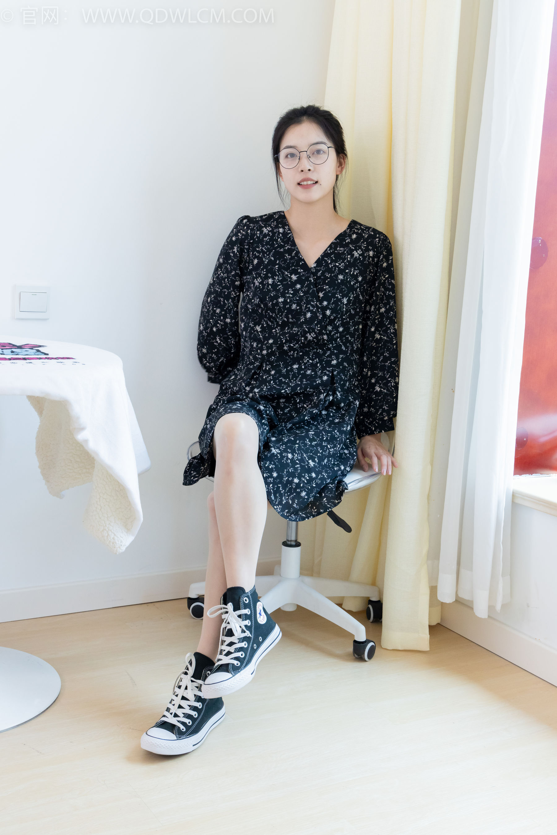 物恋传媒 No.2075 茯苓 -灰色头像_第2张