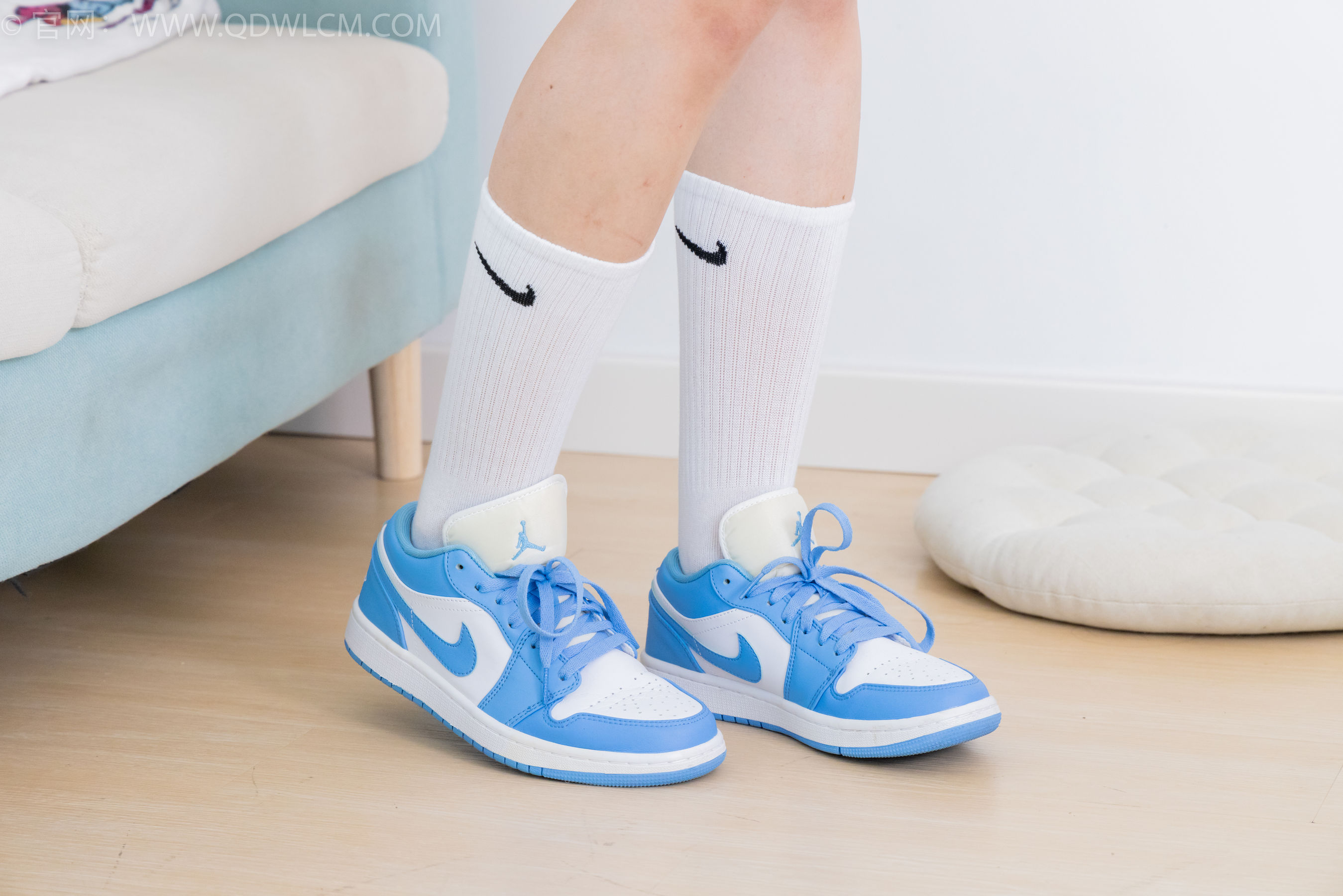 物恋传媒 No.2080 泡泡 -荷风微摆的衣角_第2张