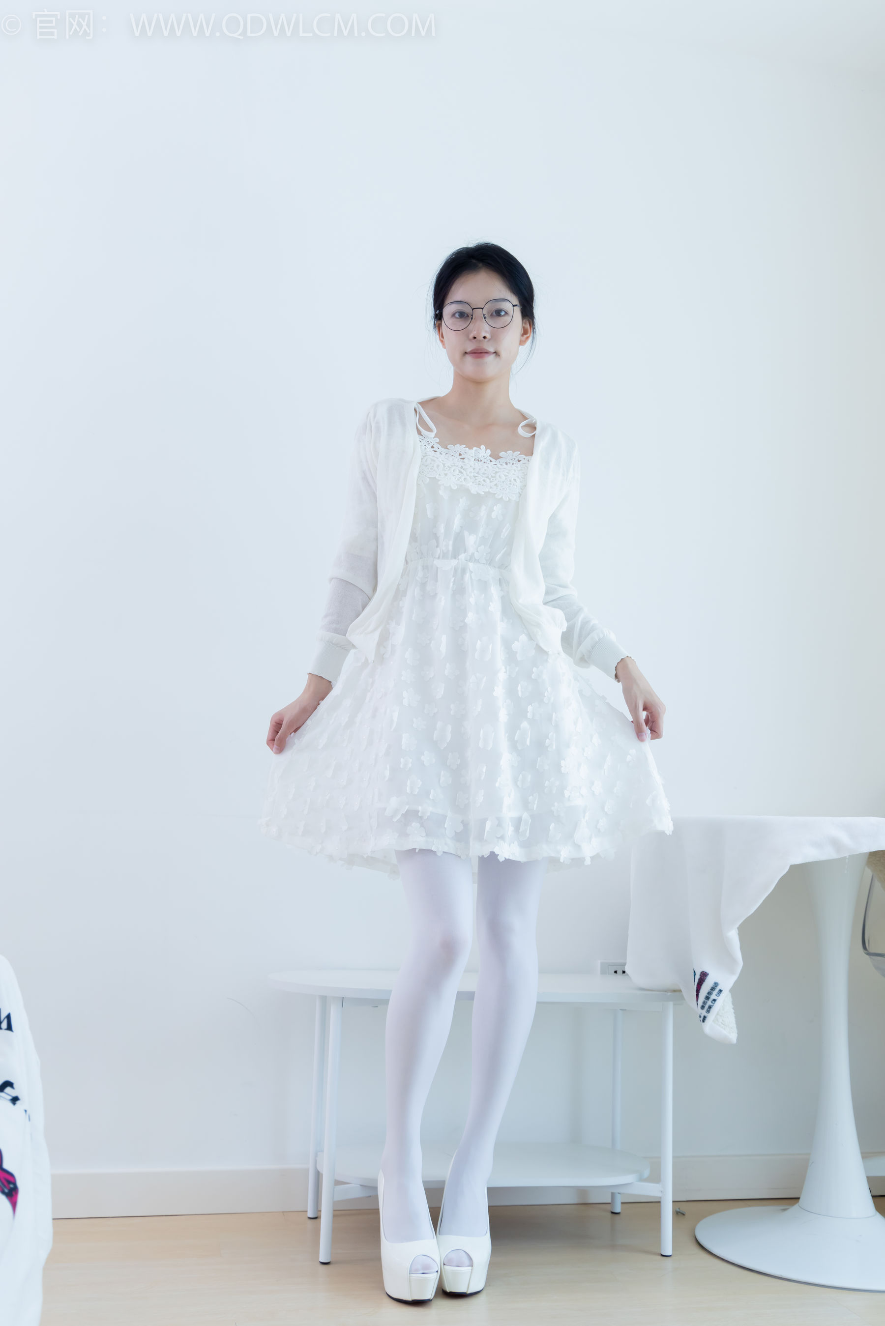 物恋传媒 No.2094 茯苓 -世界失色_第1张