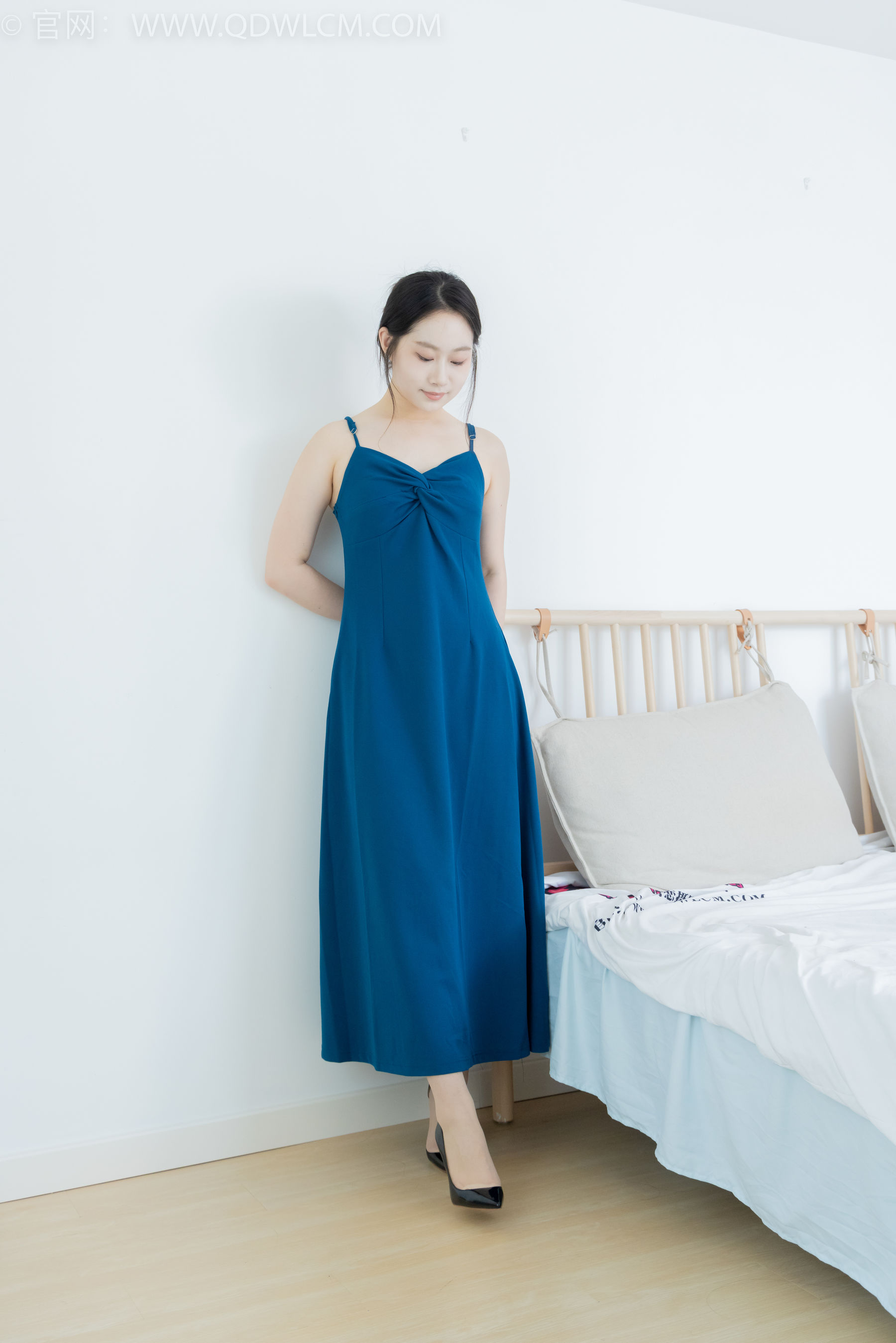 物恋传媒 No.2095 小新 -世界的色彩_第1张