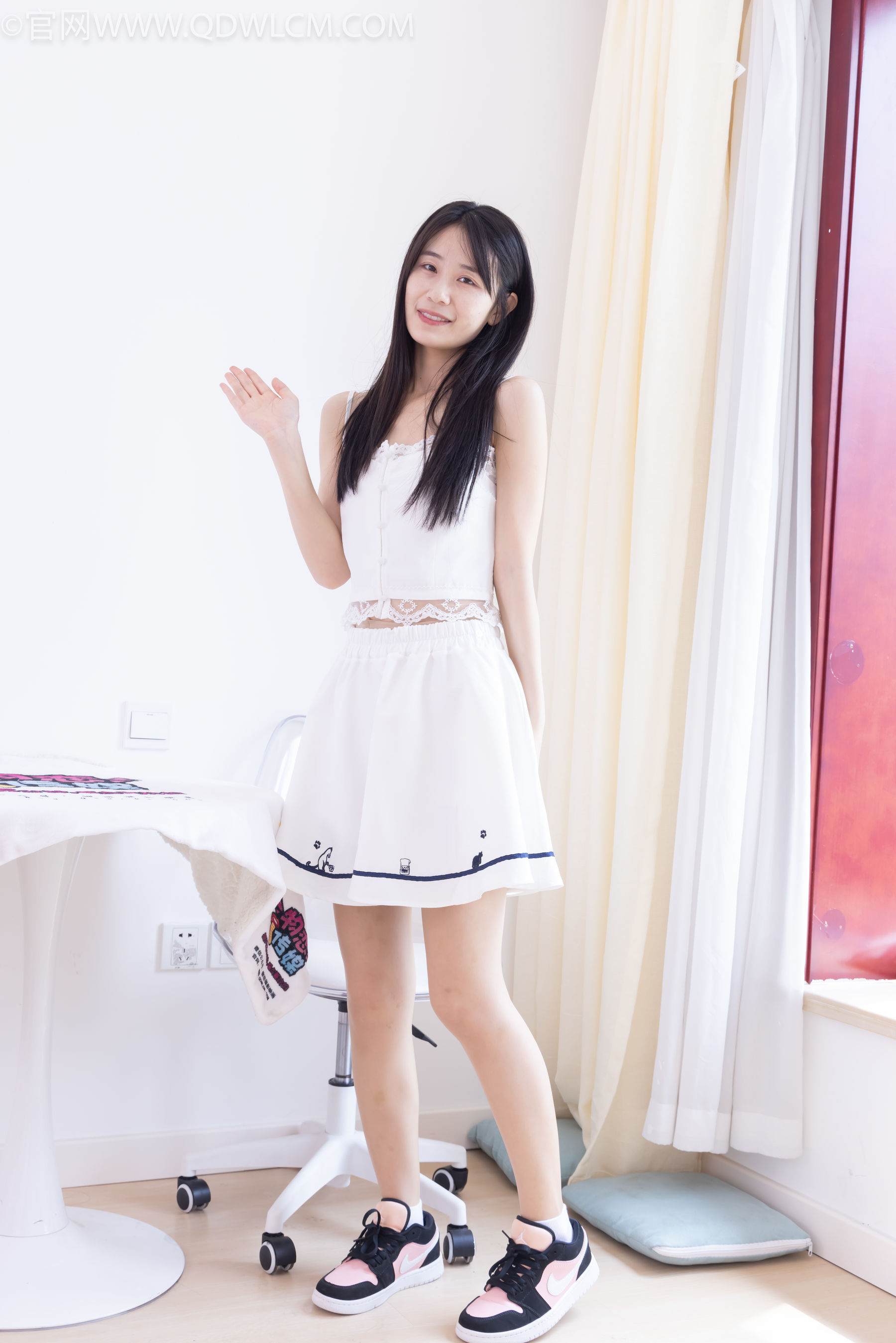 物恋传媒 No.2110 菜菜 - 不期而遇_第1张