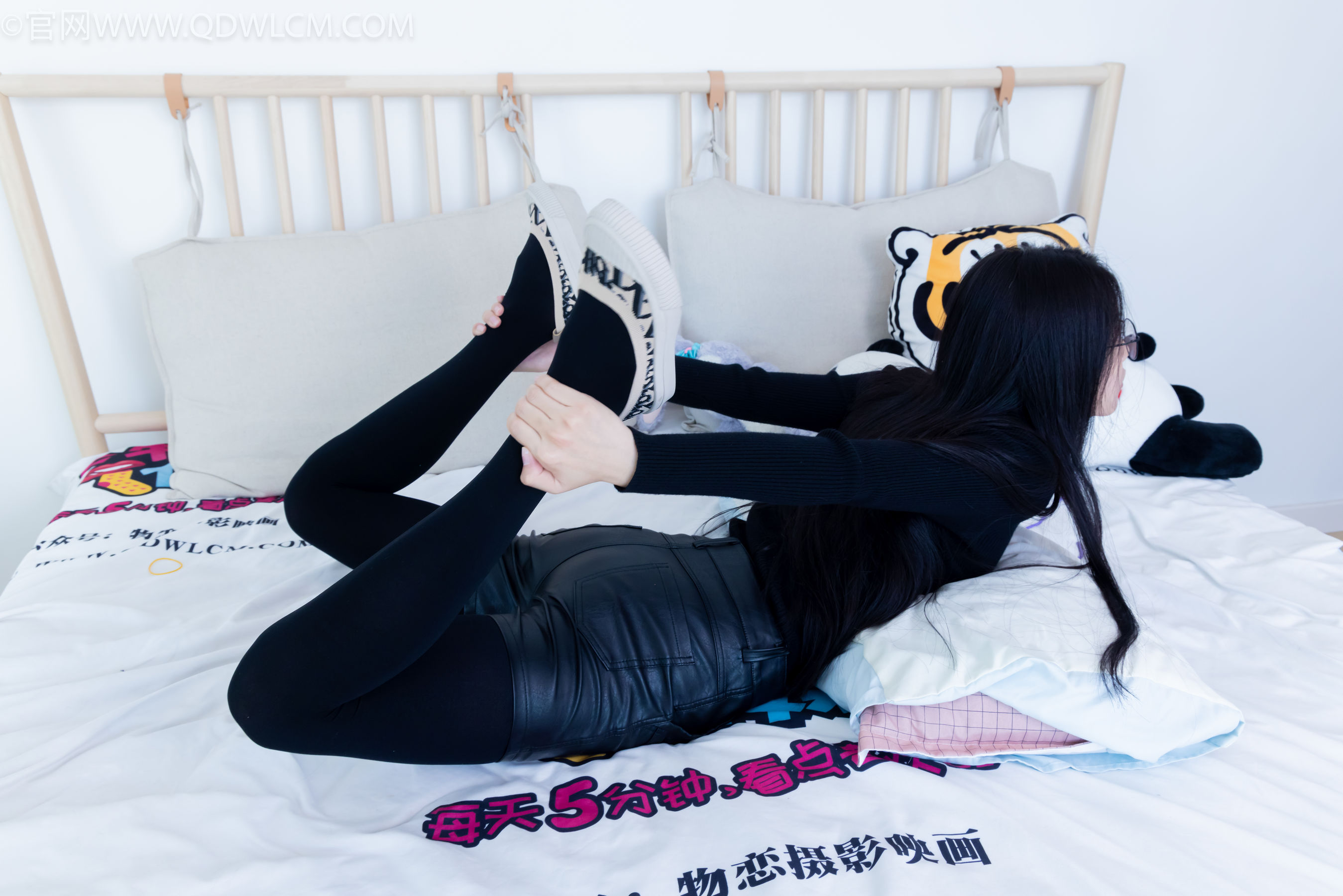 物恋传媒 No.2139 茯苓 -夜月_第2张