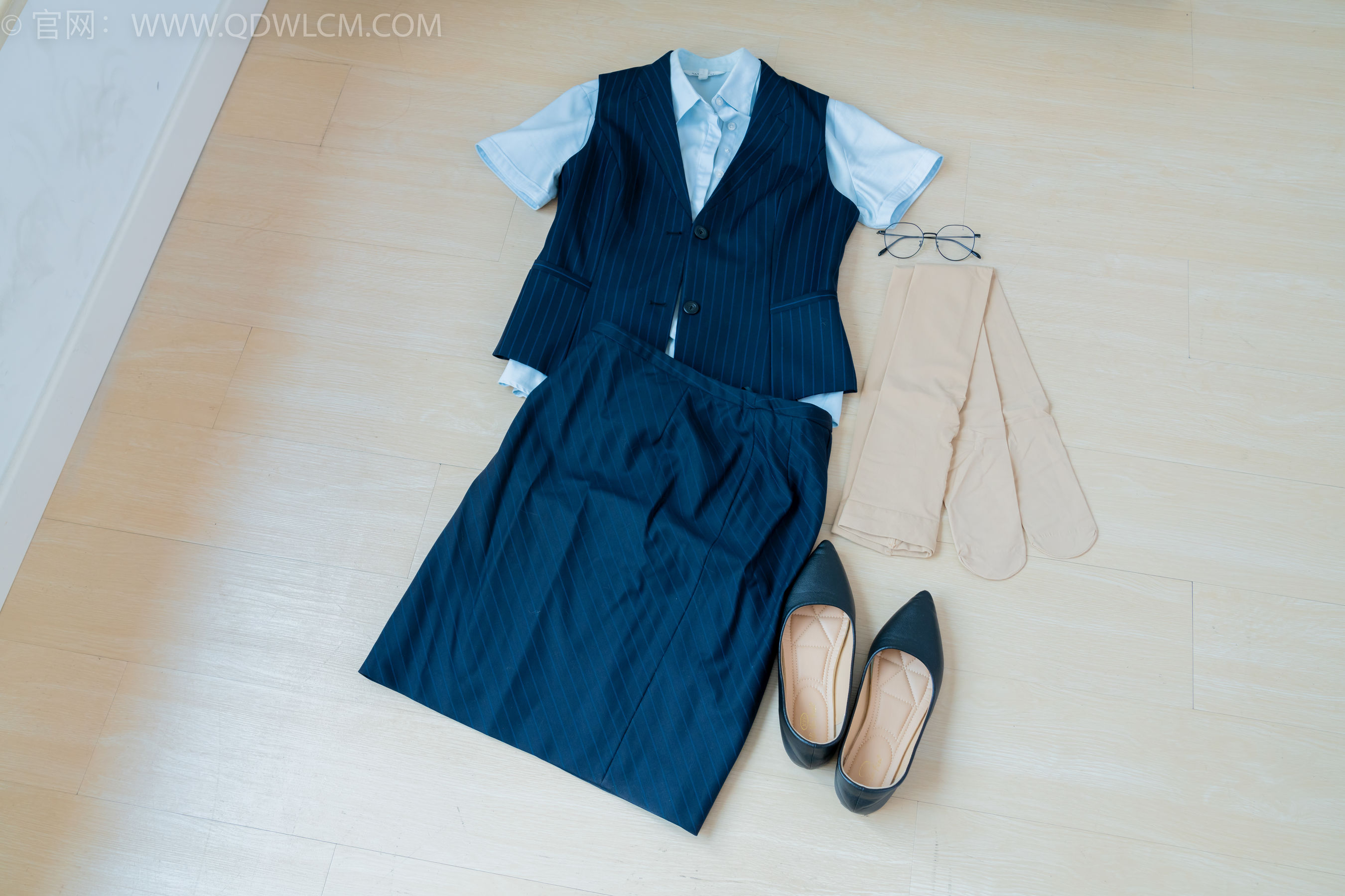 物恋传媒 No.2181 小影 - 无声的告白_第1张