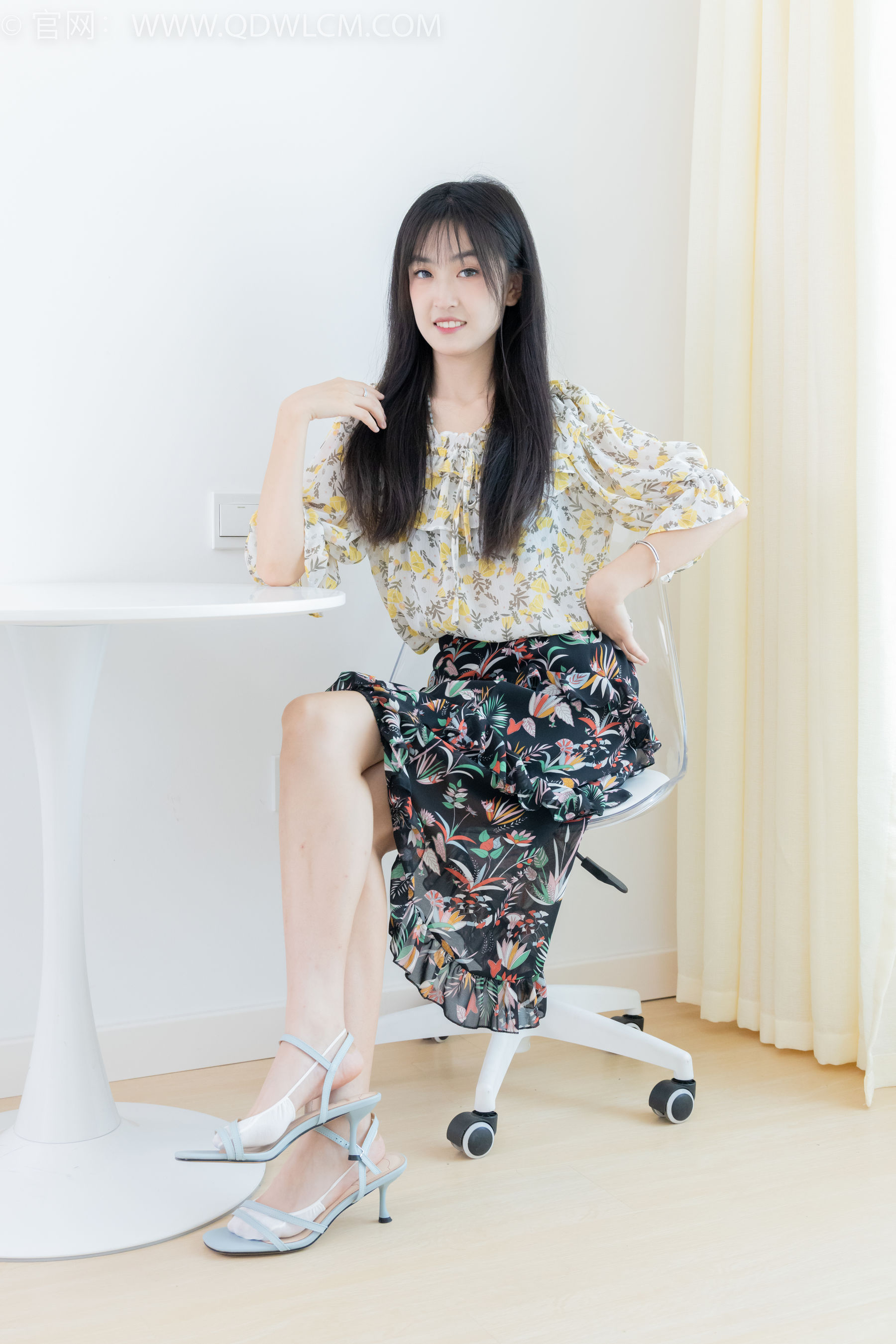 物恋传媒 No.2200 嘉木 - 圈圈年轮_第2张