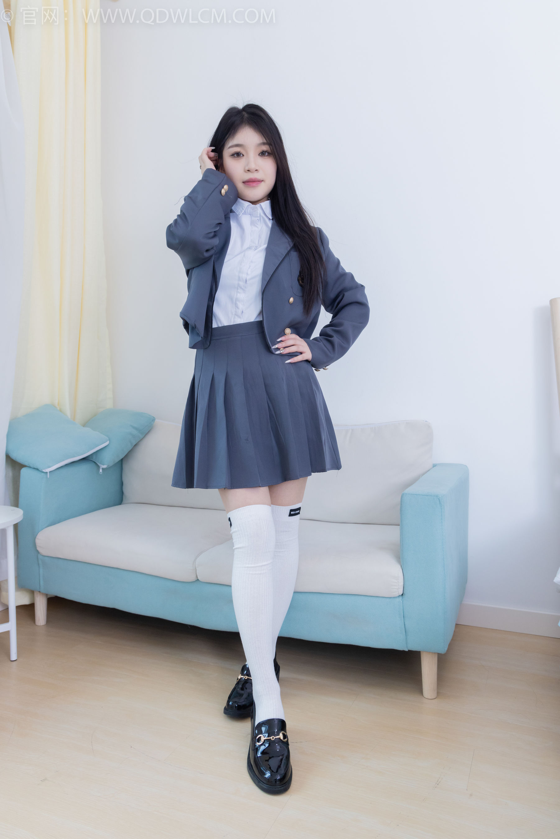 物恋传媒 No.2218 闪闪 - 黑夜是平静的_第1张