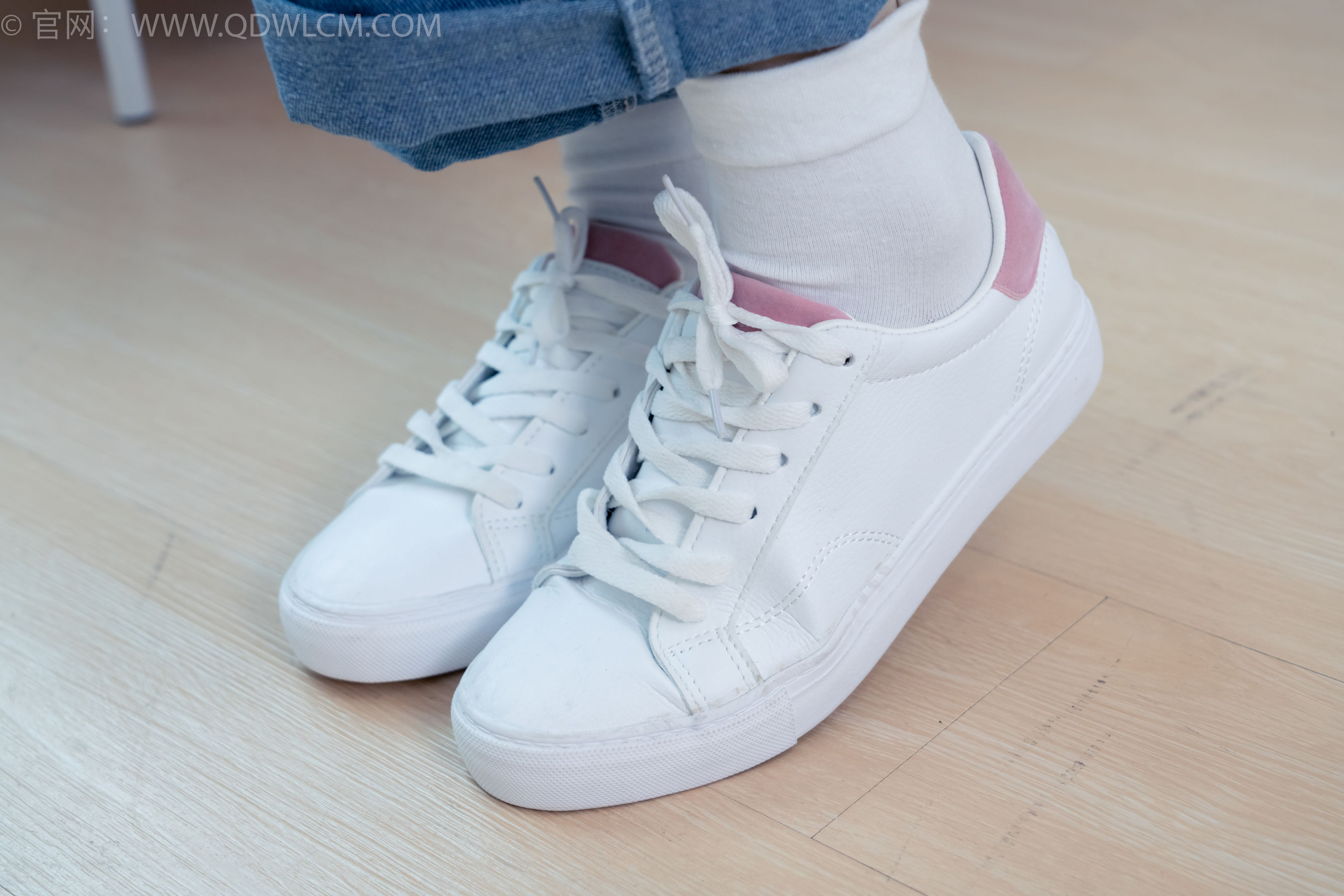 物恋传媒 No.2219 茯苓 - 分别与相遇_第2张