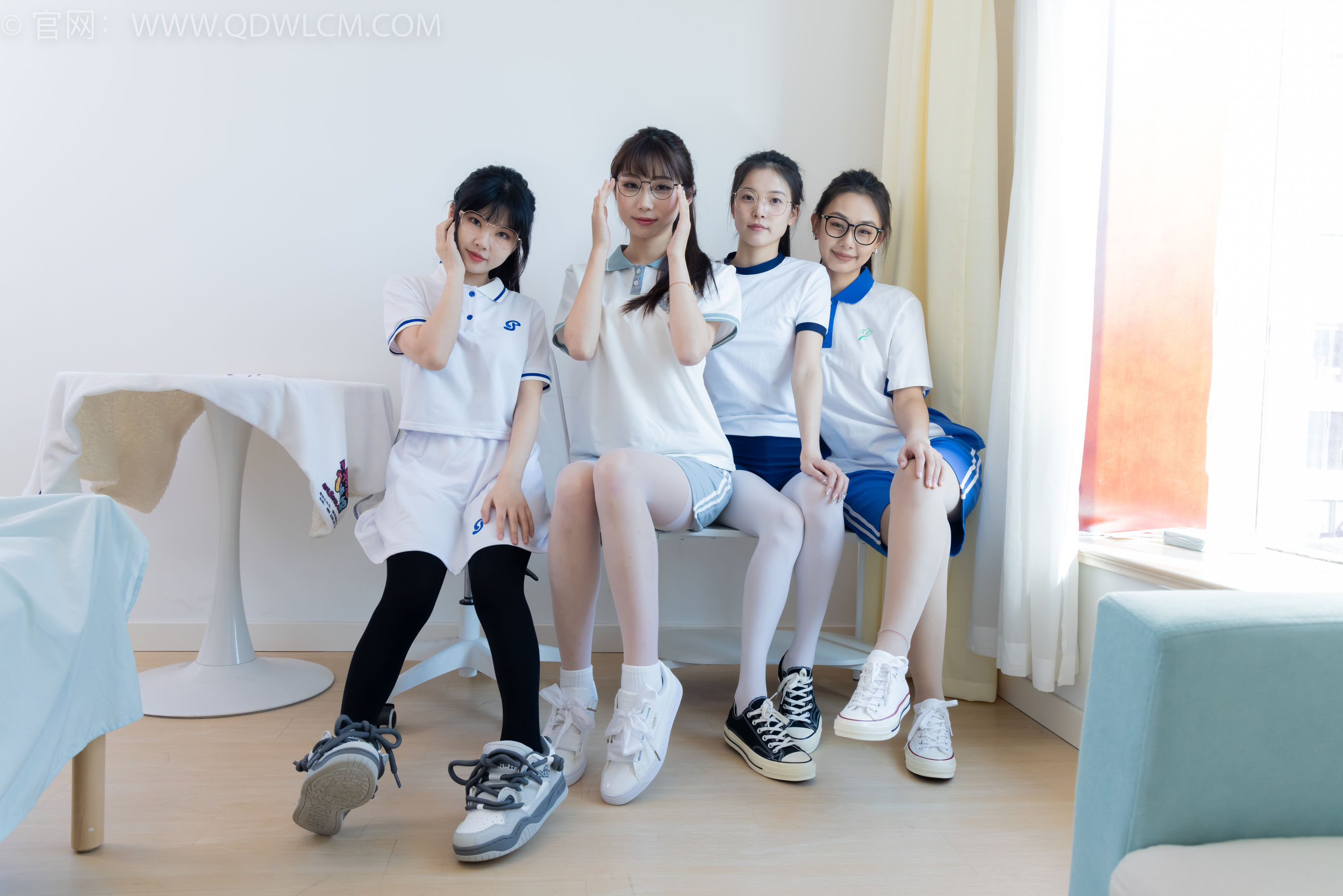 物恋传媒 No.2243 茯苓&岚岚&泡泡&米米 -新春快乐_第2张