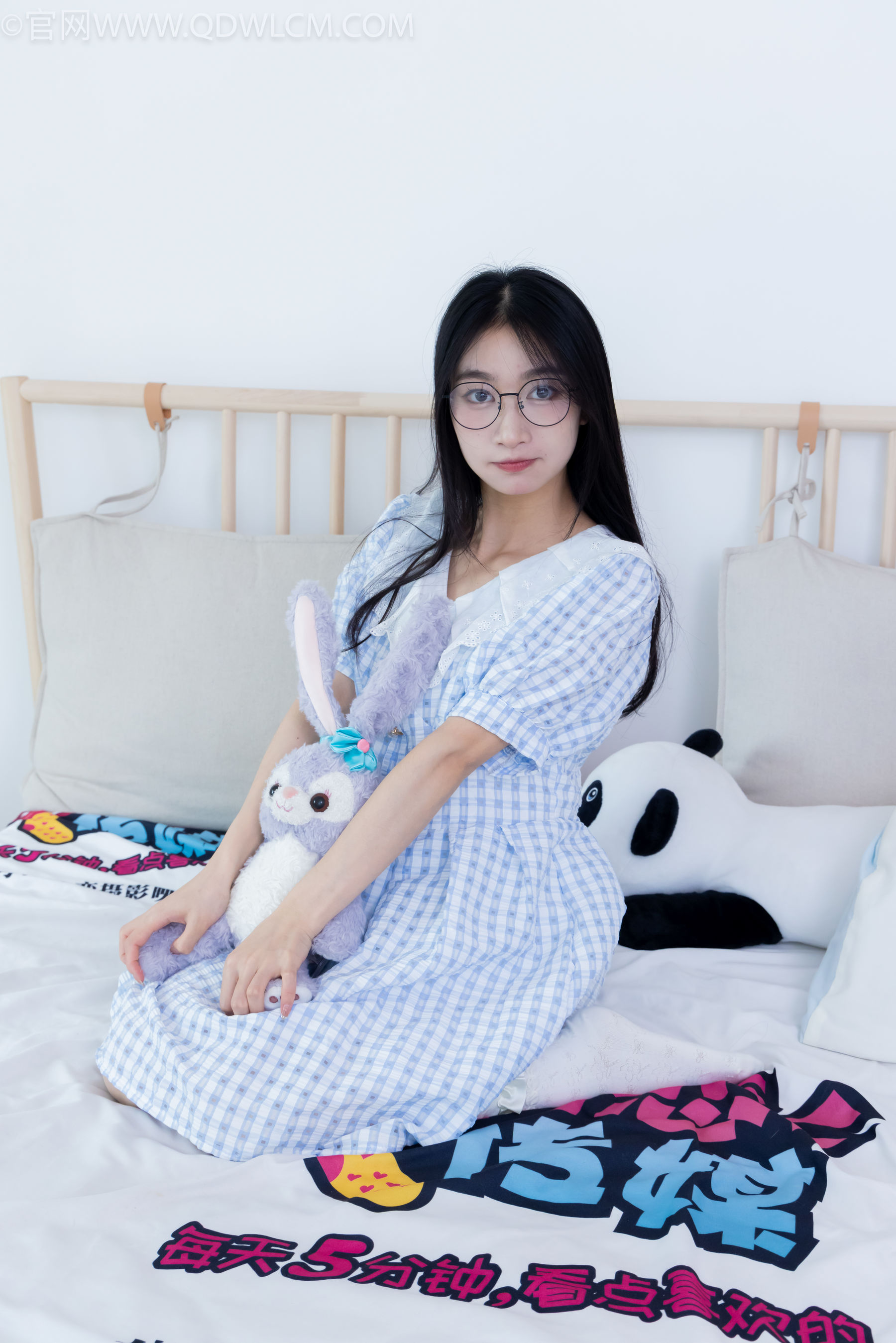 物恋传媒 No.2261 小影 -高跟鞋、白棉袜、薄肉丝_第4张