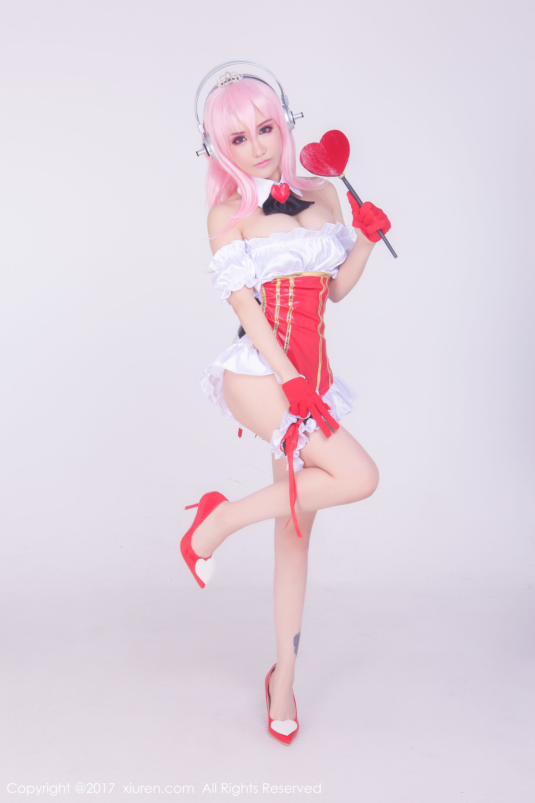 K8傲娇萌萌Vivian《COS超级索尼子+梦幻七彩裙子》 [秀人网XIUREN] No.722_第1张