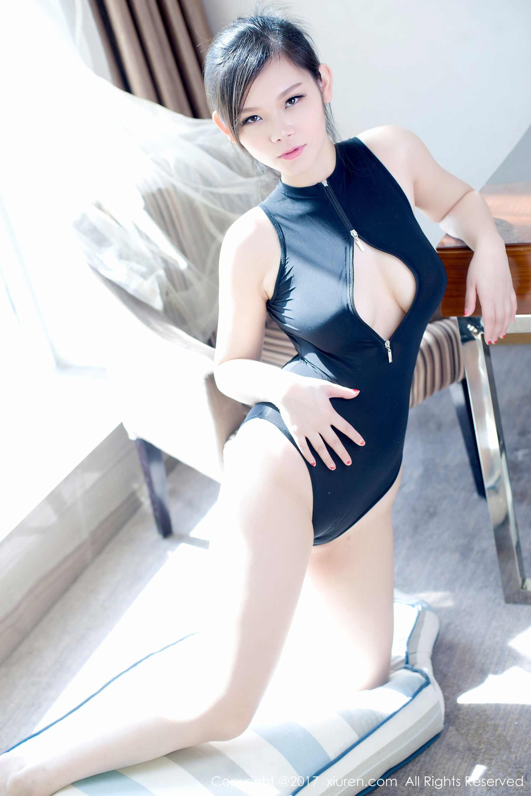 黎美儿Cici《情趣连体服+比基尼+开胸泳装》 [秀人网XIUREN] No.728_第4张