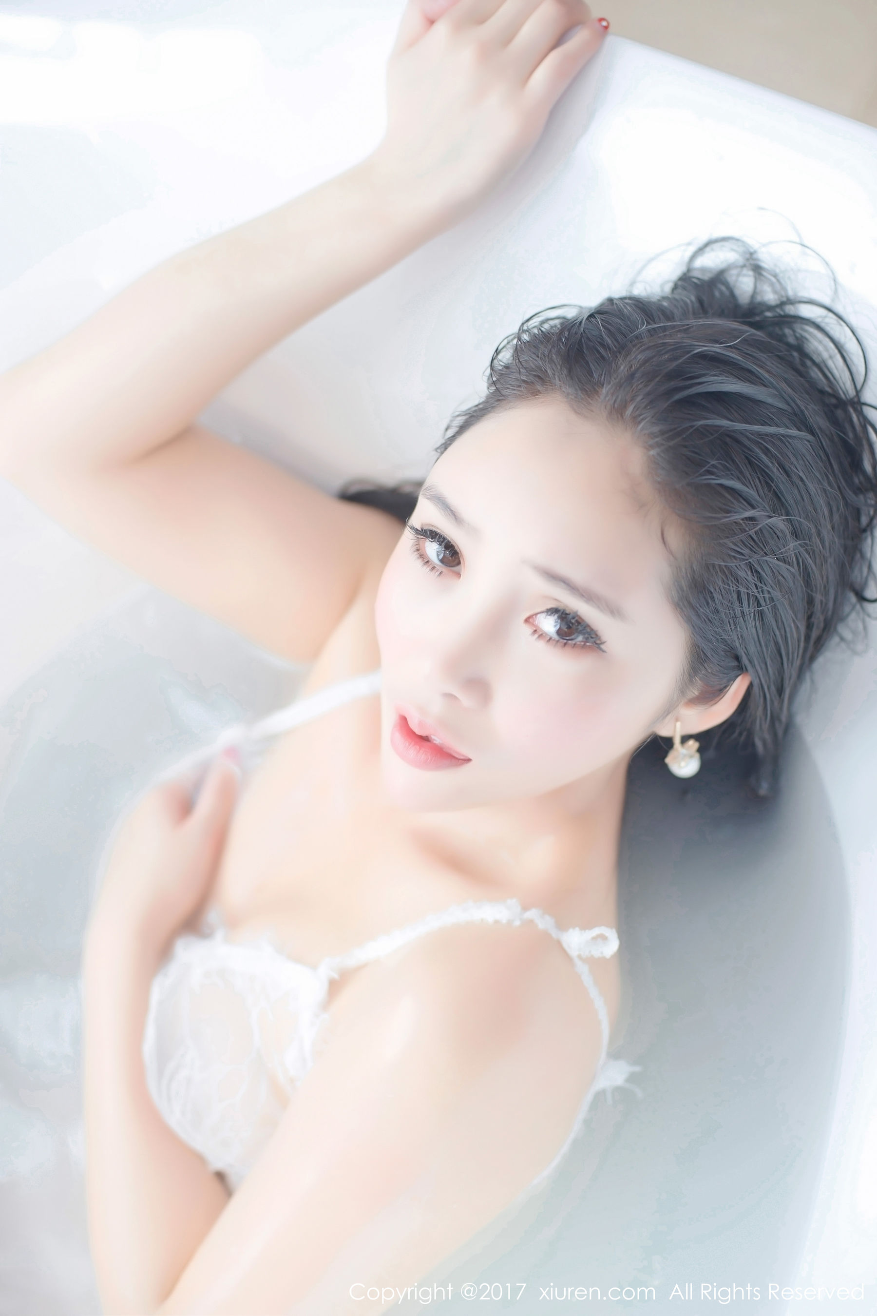 御姐混血范美女@艾弥 [秀人网XIUREN] No.792_第2张