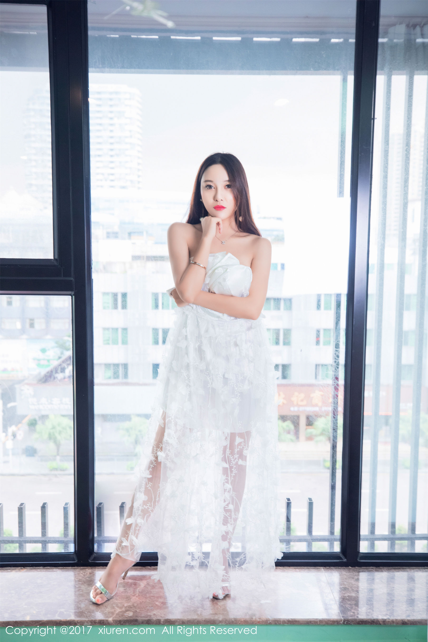 李梓熙《花仙子+迷人的小妖精》 [秀人网XIUREN] No.798_第4张